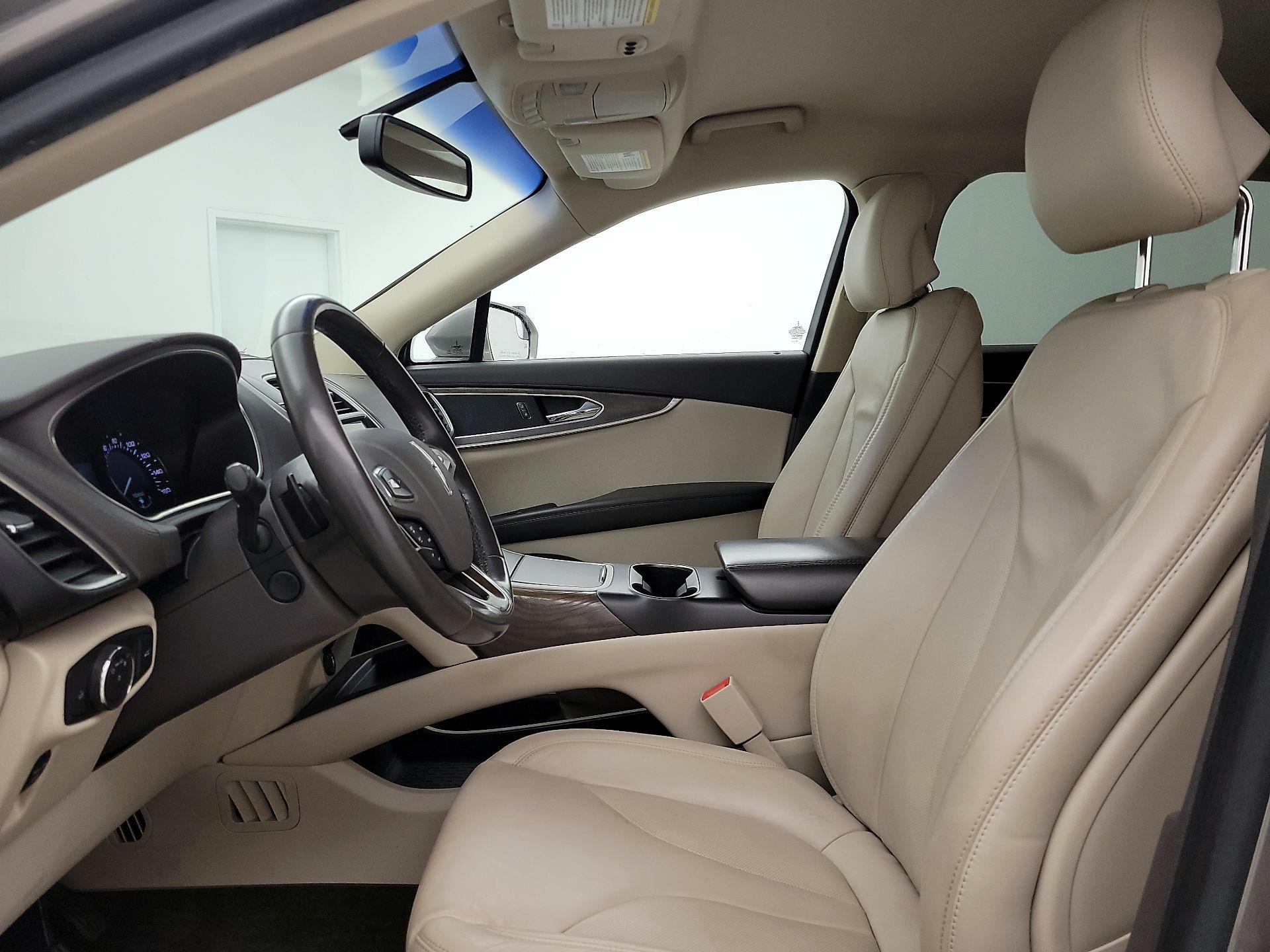 Thumbnail: 2016 Lincoln MKX - 11