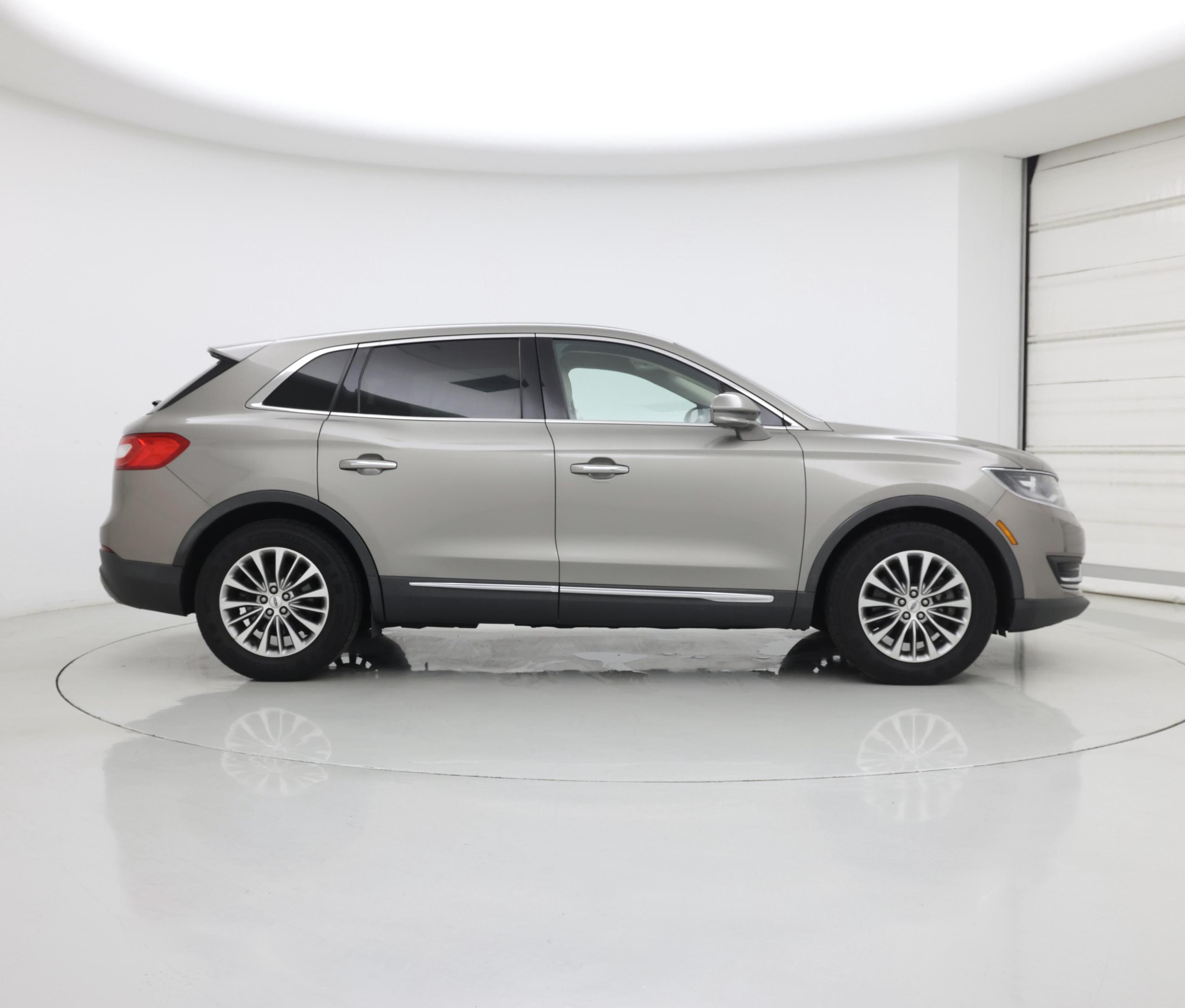 Thumbnail: 2016 Lincoln MKX - 7