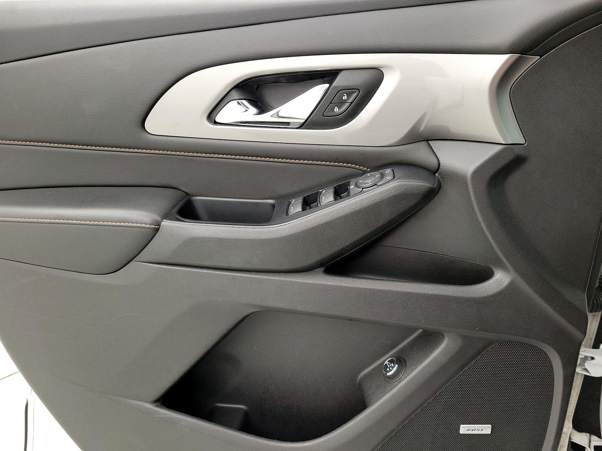 Thumbnail: 2019 Chevrolet Traverse - 12