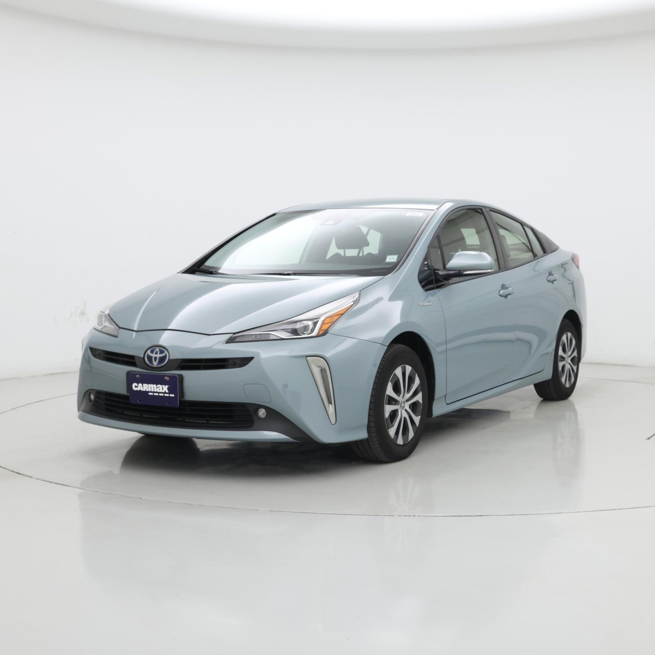 Thumbnail: 2019 Toyota Prius - 4