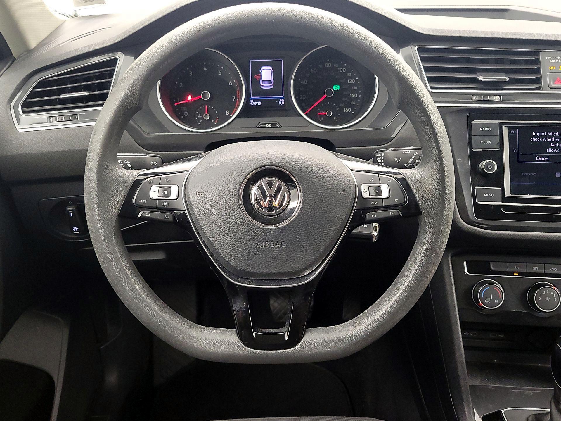 Thumbnail: 2021 Volkswagen Tiguan - 10