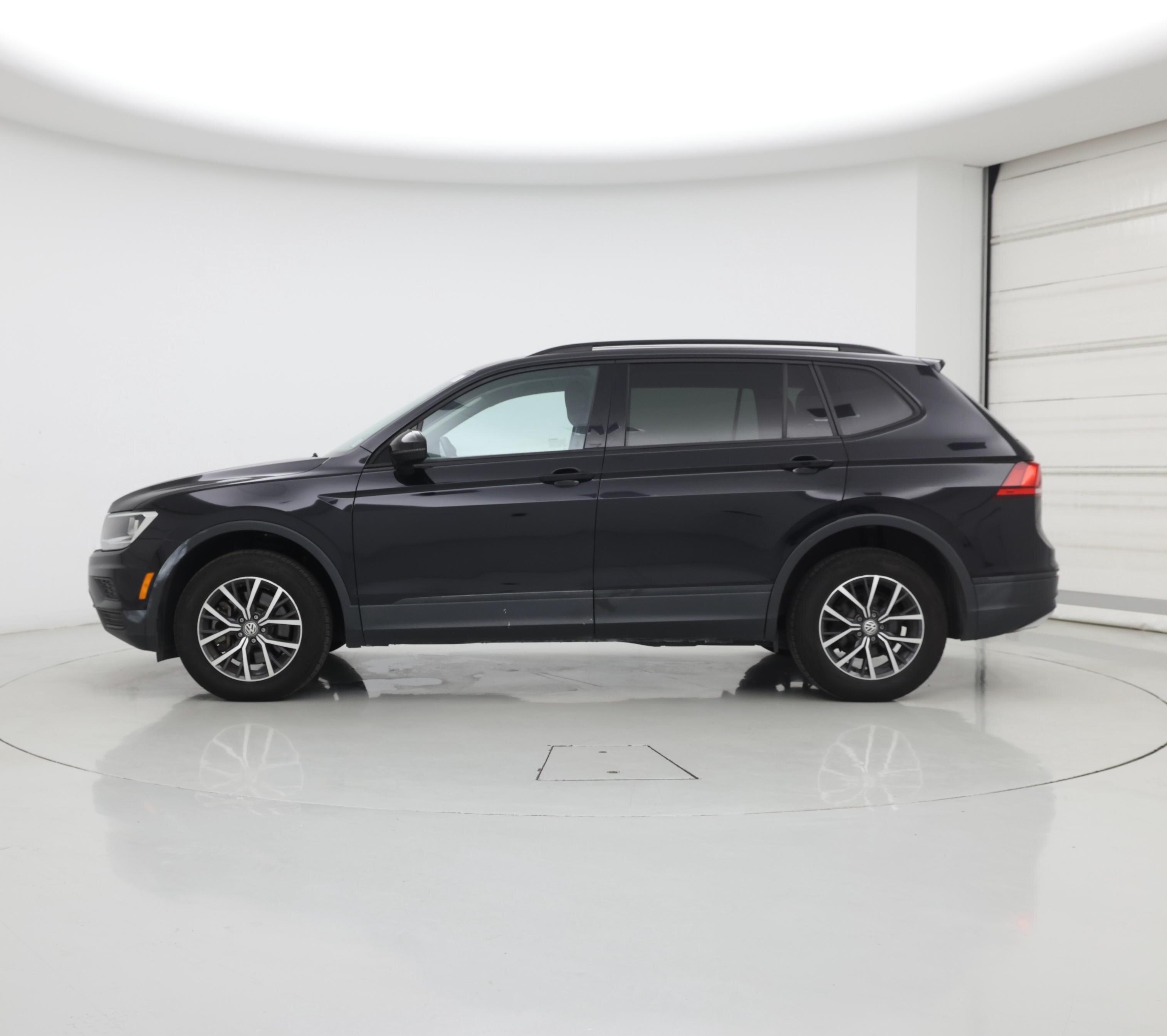 Thumbnail: 2021 Volkswagen Tiguan - 3