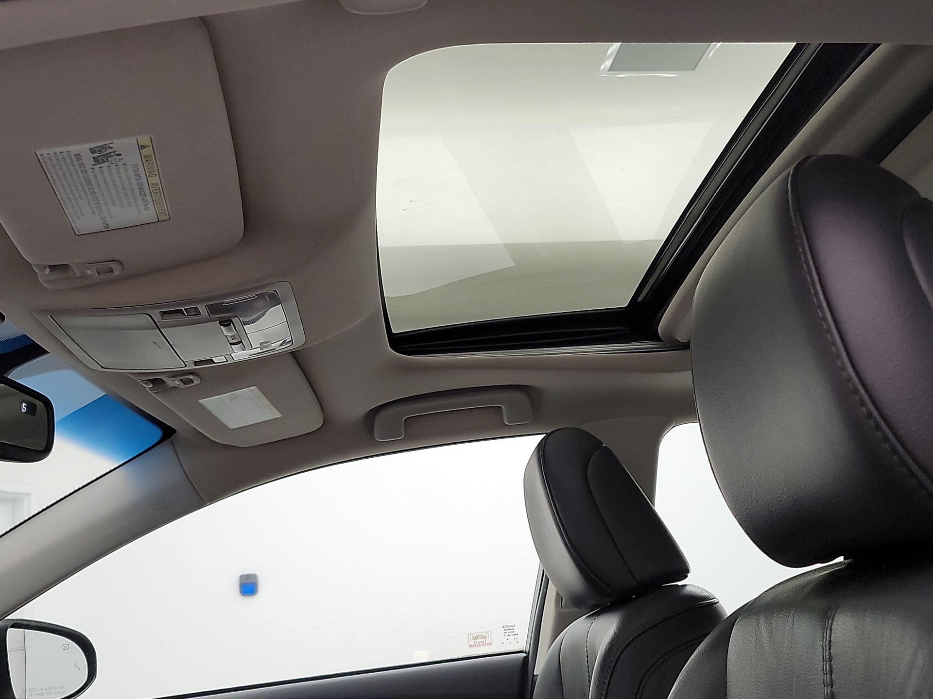 Thumbnail: 2015 Toyota Avalon - 20