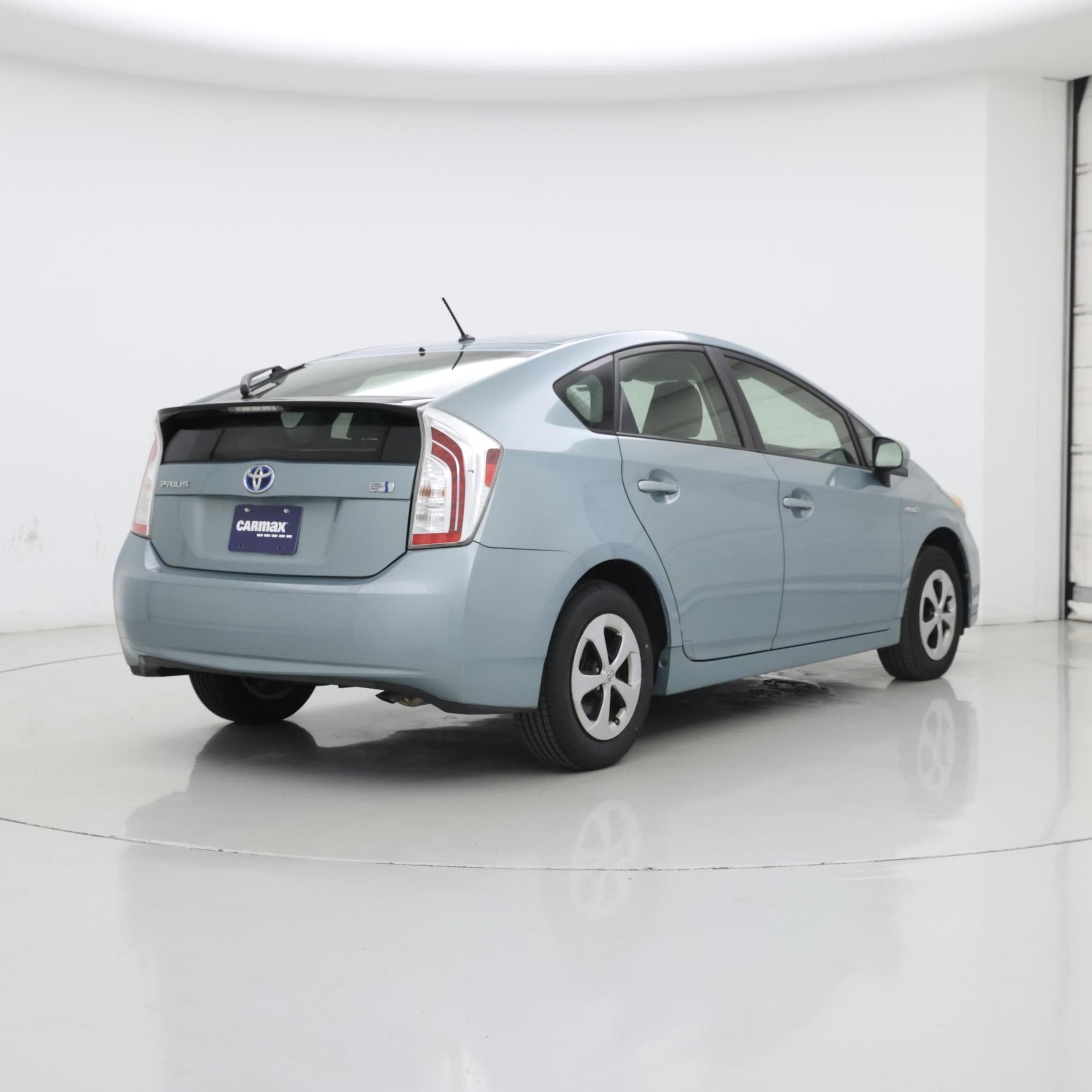 Thumbnail: 2014 Toyota Prius - 8