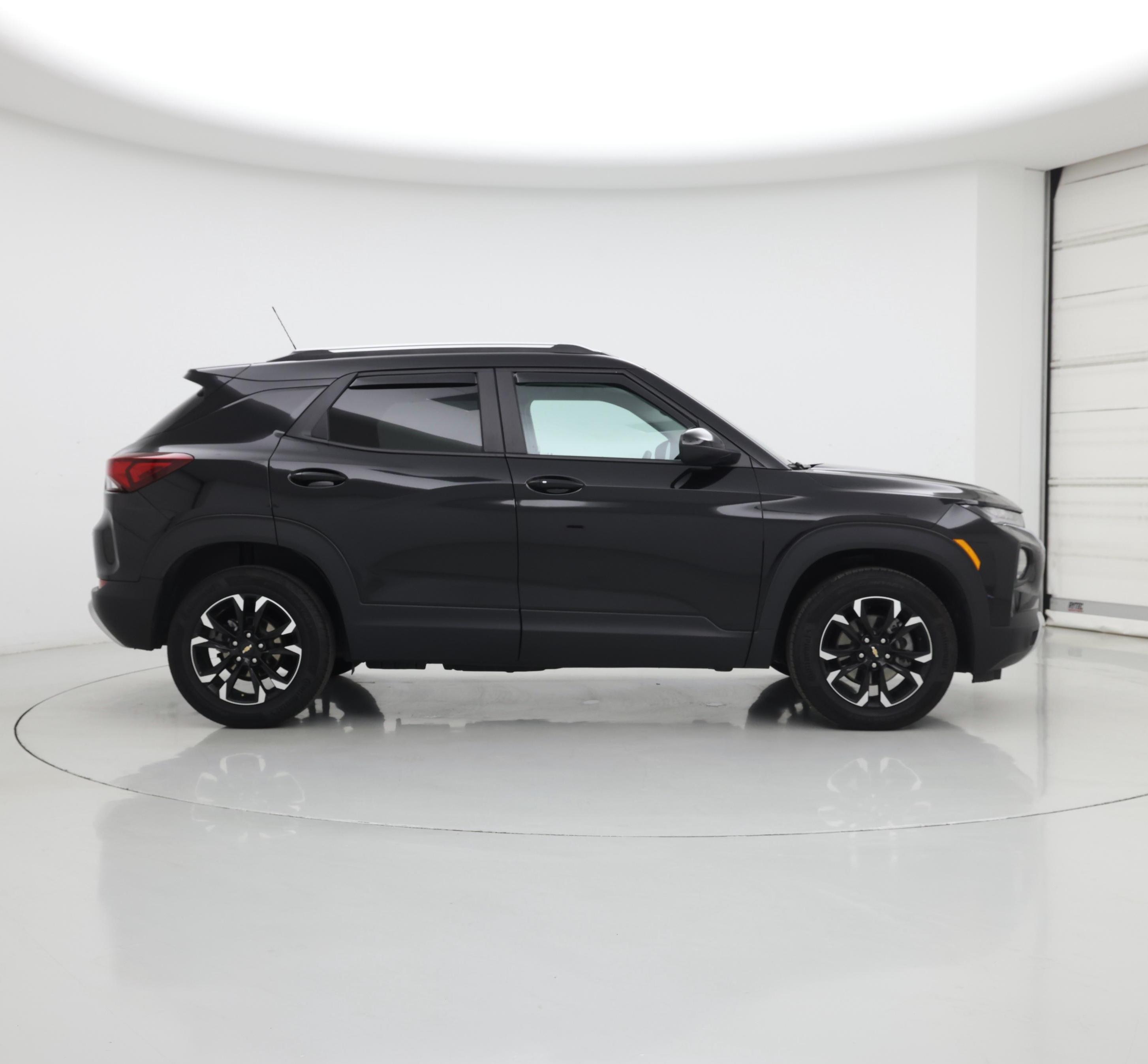 Thumbnail: 2023 Chevrolet TrailBlazer - 7