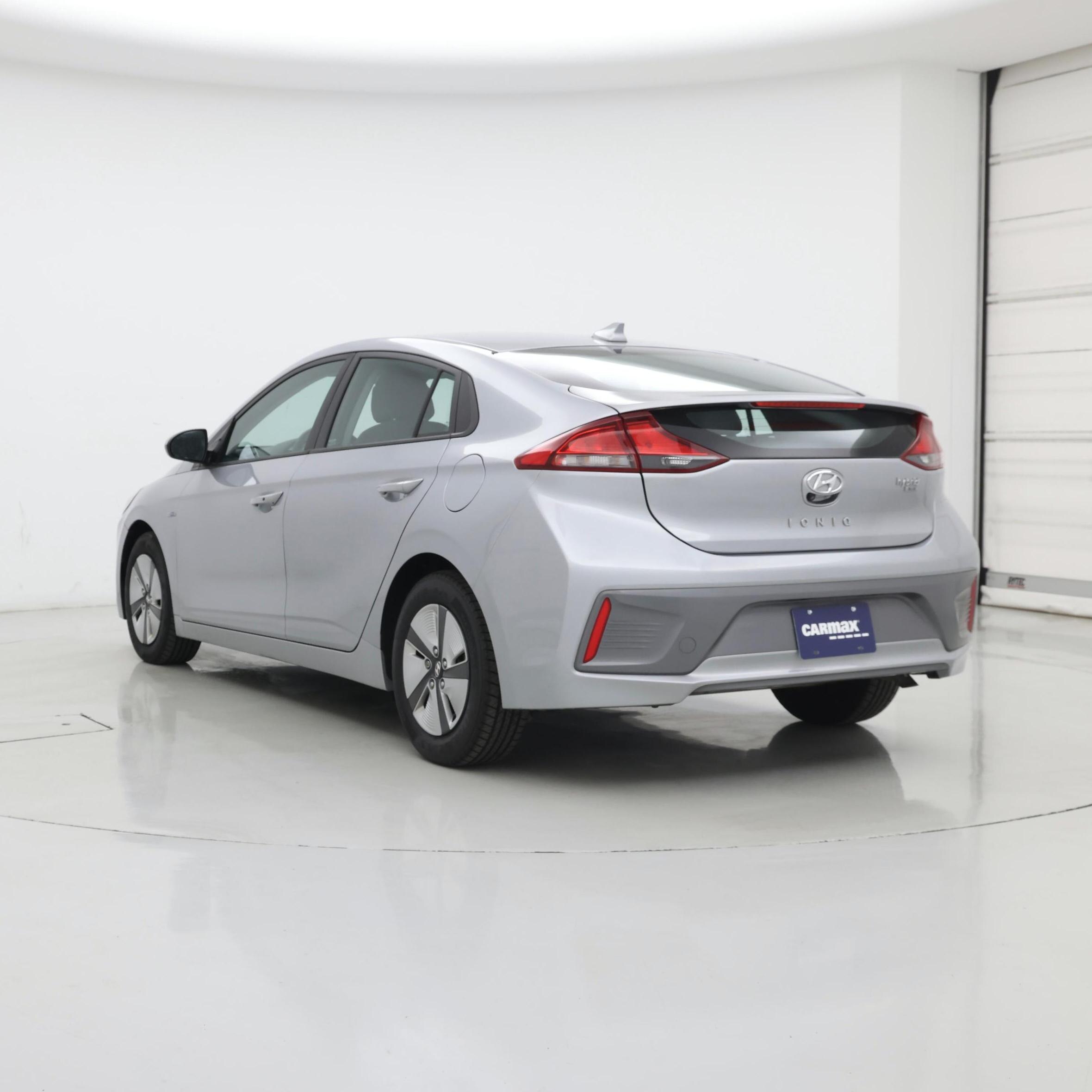 Thumbnail: 2020 Hyundai Ioniq - 2