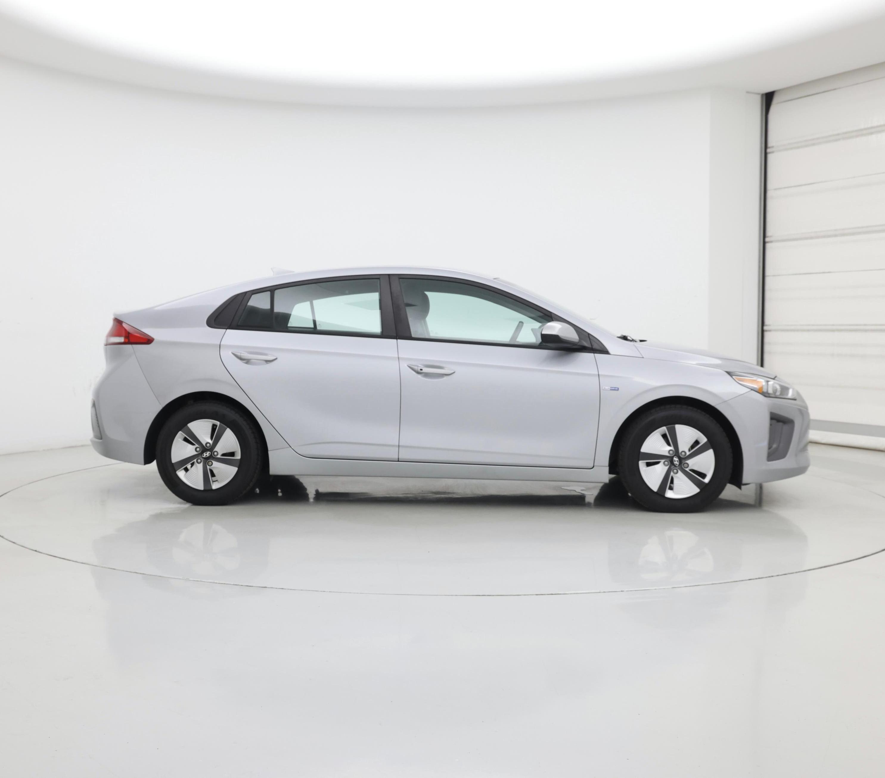 Thumbnail: 2020 Hyundai Ioniq - 7