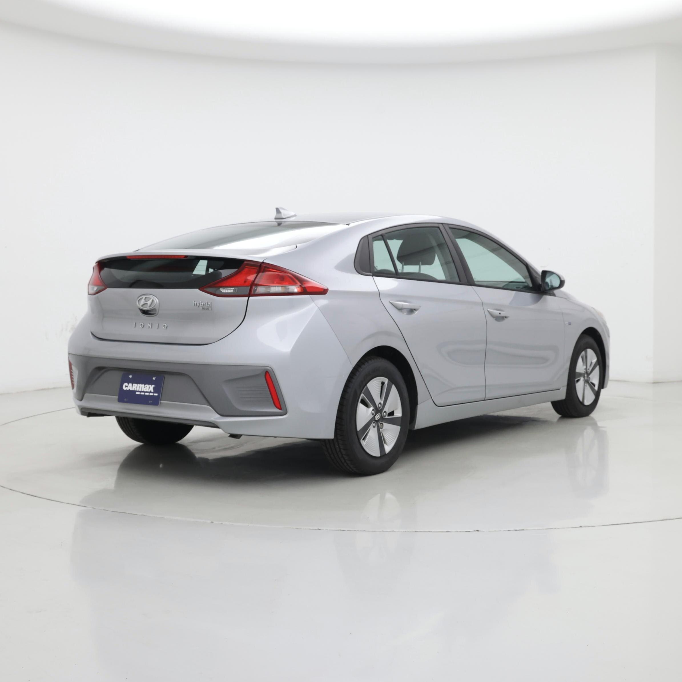 Thumbnail: 2020 Hyundai Ioniq - 8