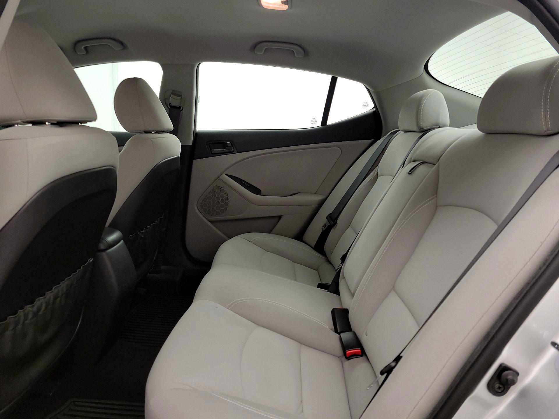 Thumbnail: 2014 Kia Optima - 18
