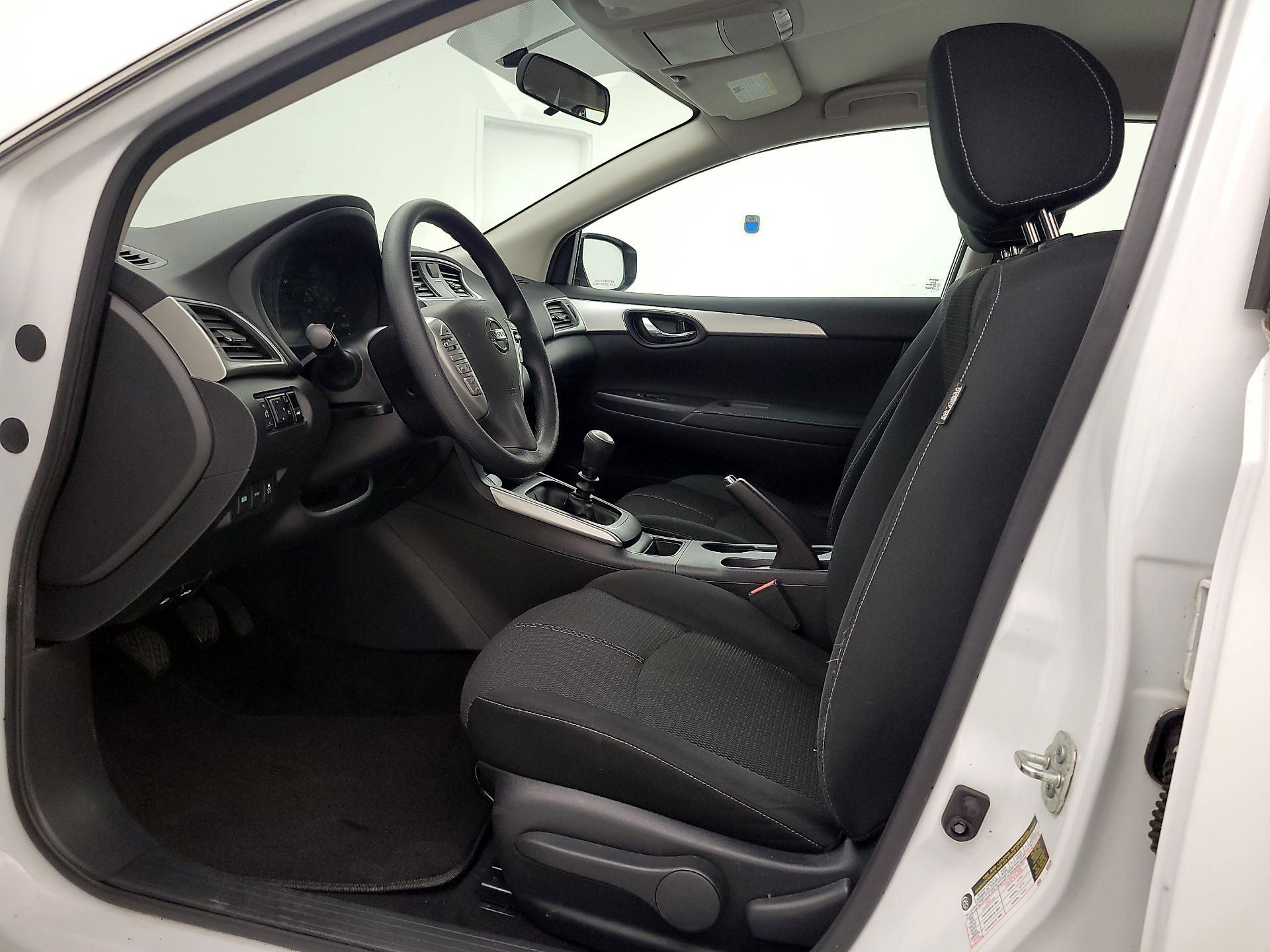 Thumbnail: 2018 Nissan Sentra - 11