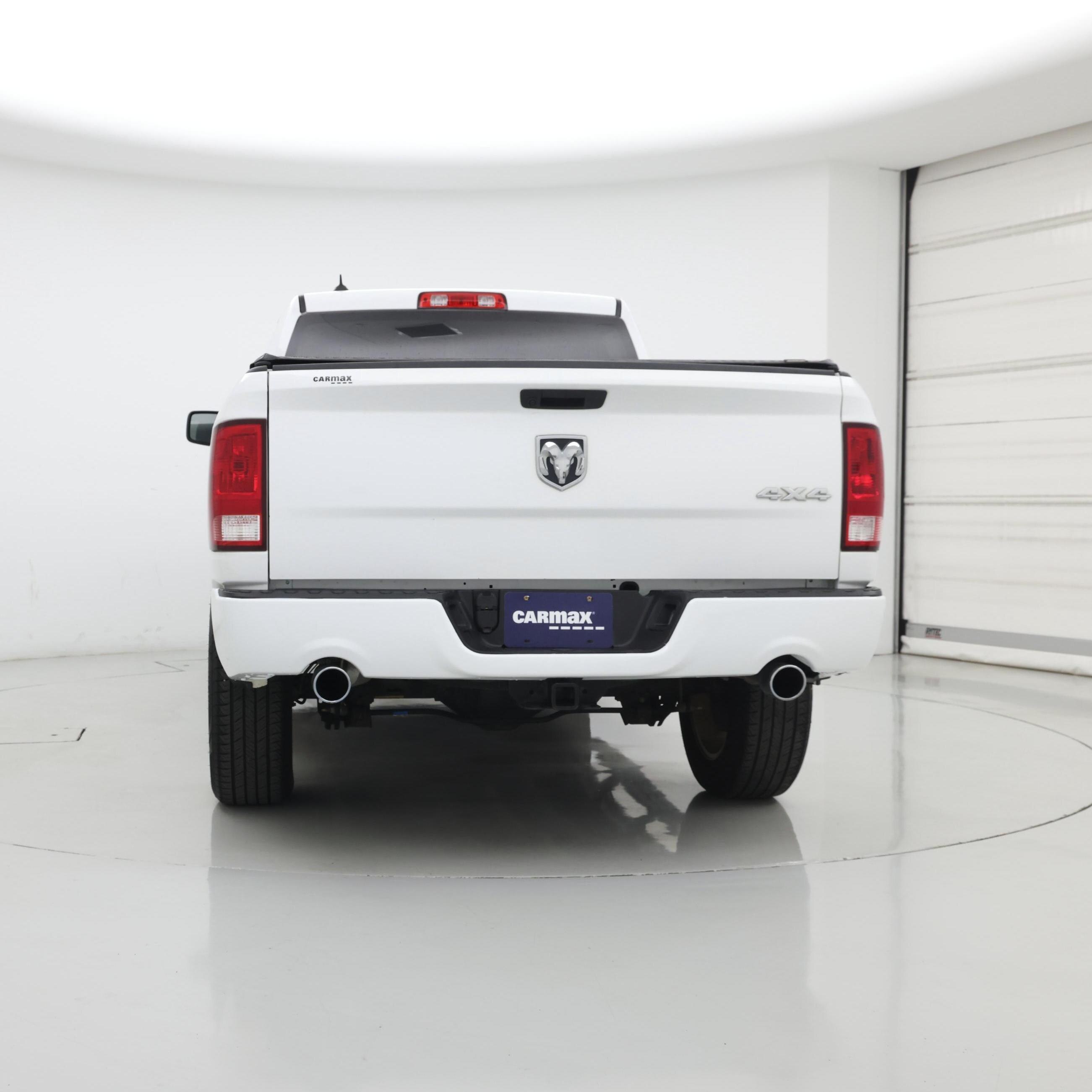 Thumbnail: 2019 RAM 1500 Classic - 6