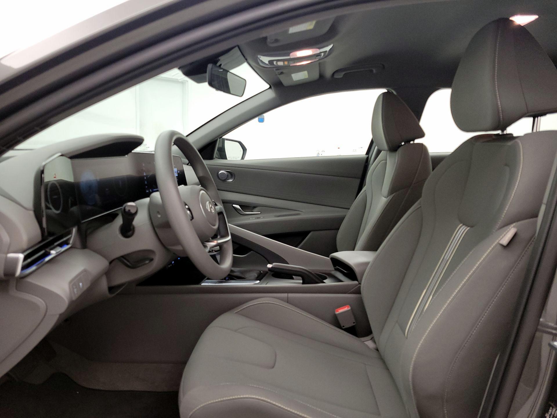 Thumbnail: 2024 Hyundai Elantra - 11