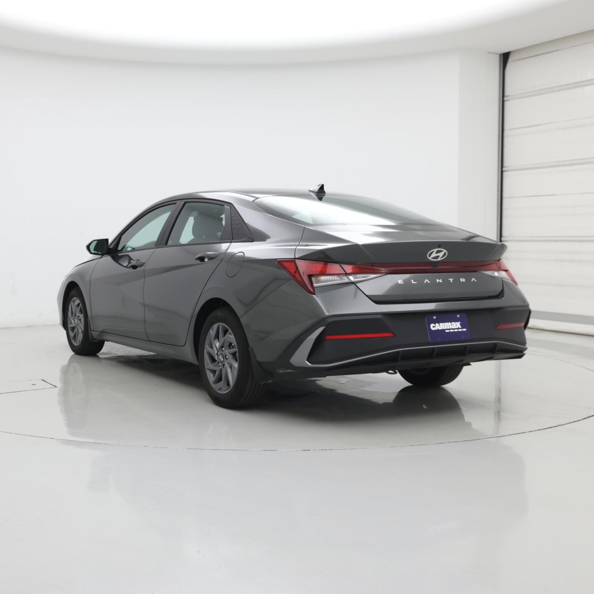 Thumbnail: 2024 Hyundai Elantra - 2