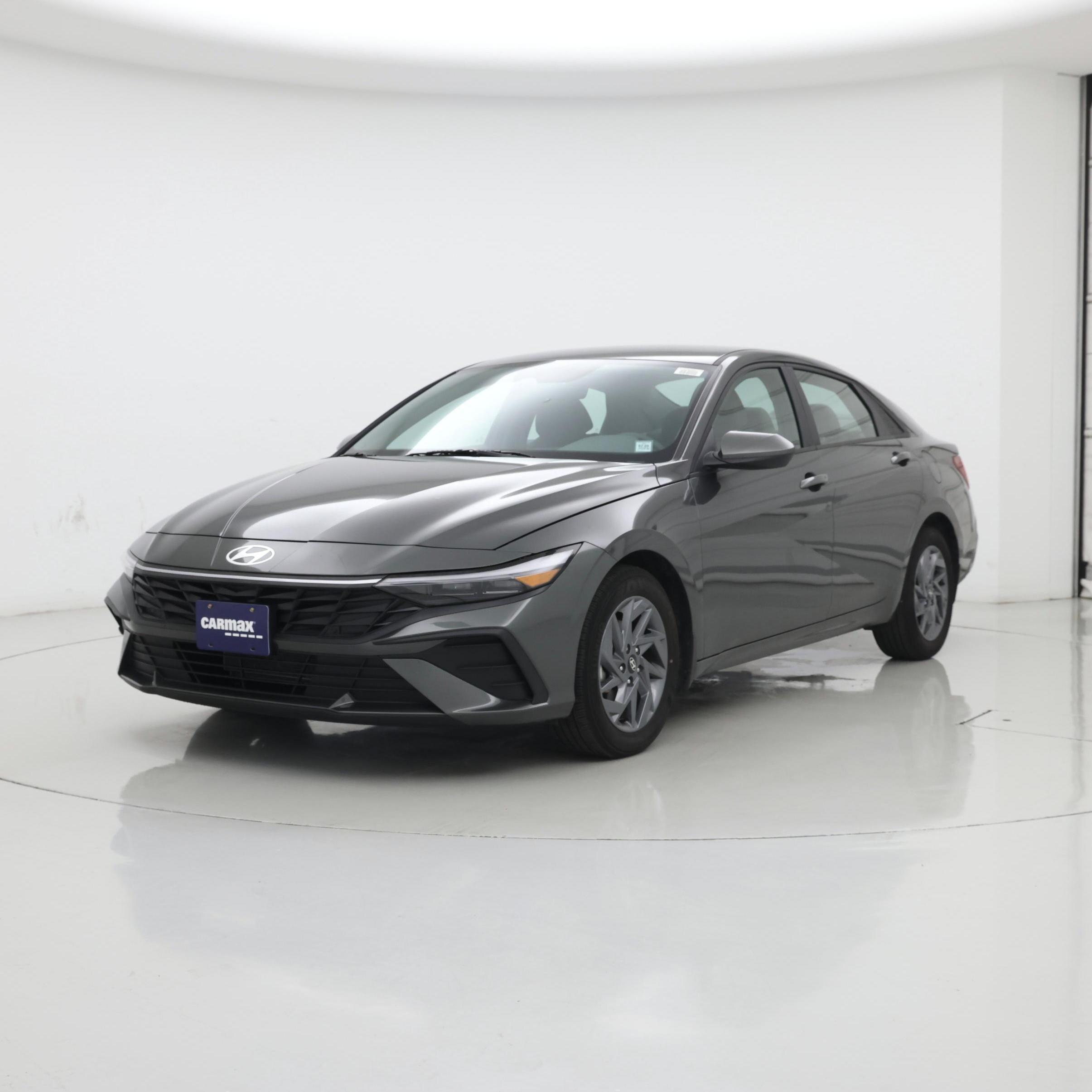 Thumbnail: 2024 Hyundai Elantra - 4