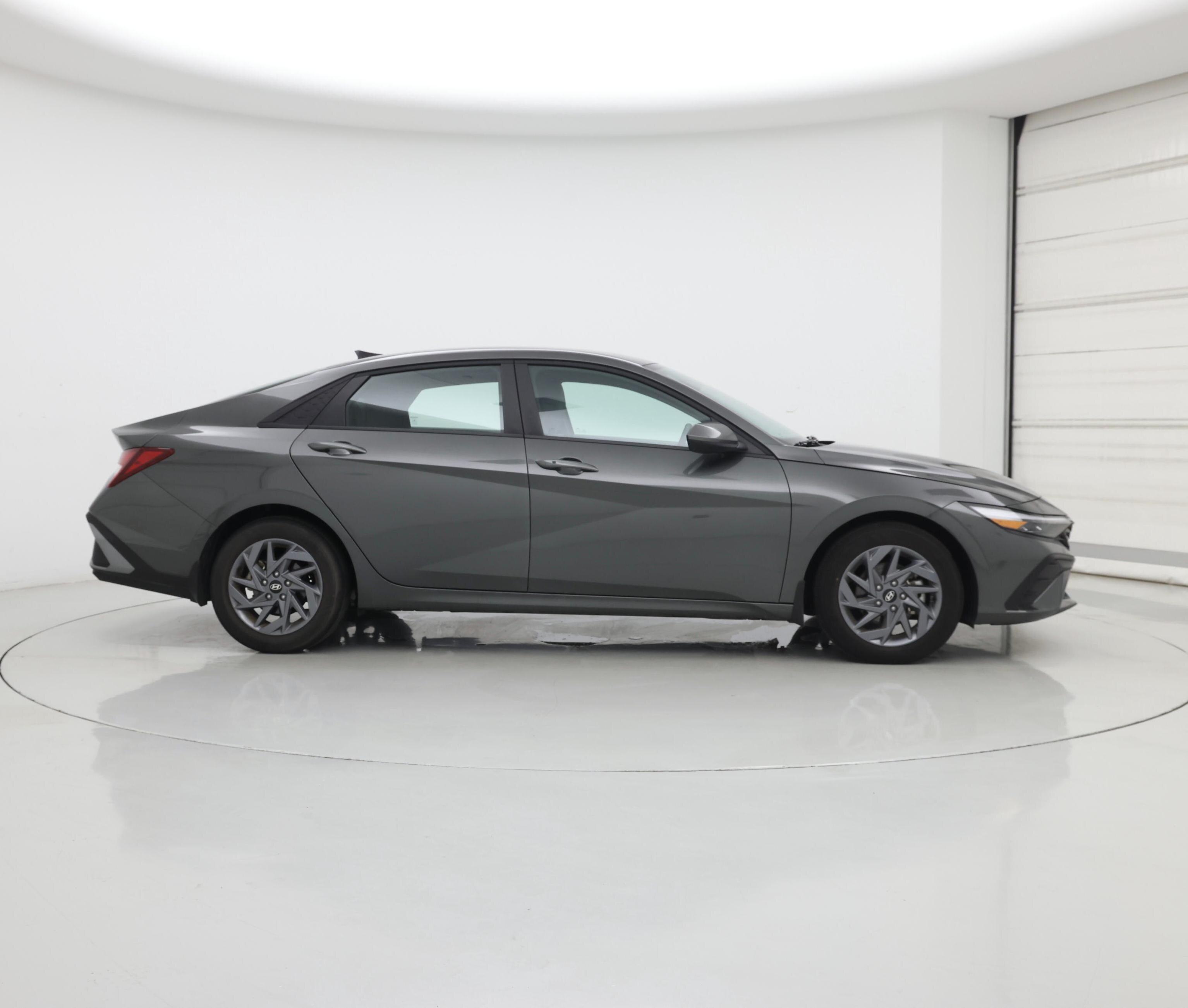 Thumbnail: 2024 Hyundai Elantra - 7