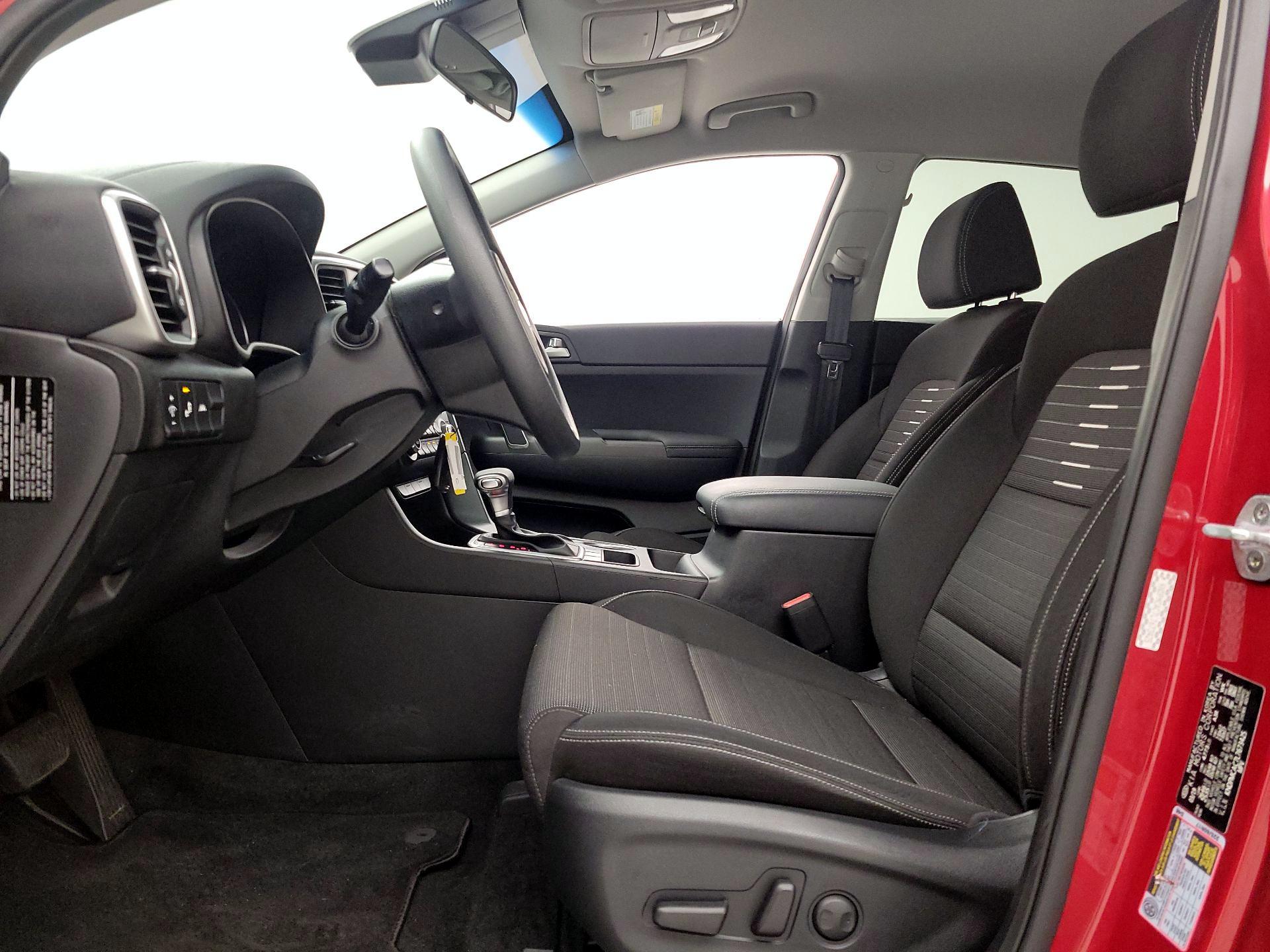Thumbnail: 2020 Kia Sportage - 11