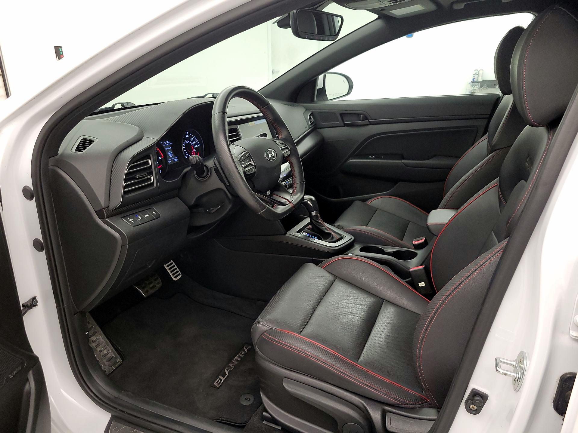Thumbnail: 2020 Hyundai Elantra - 11