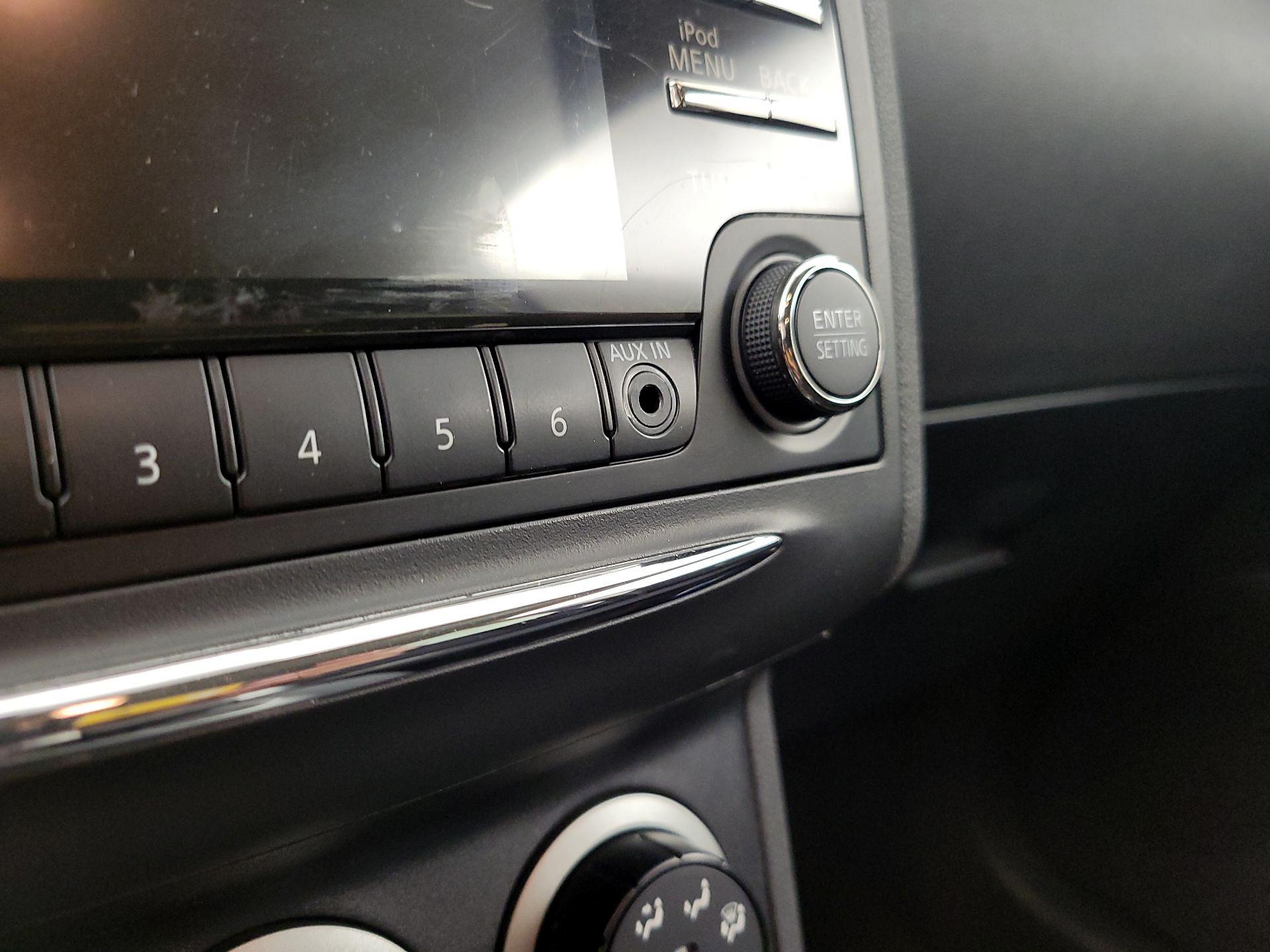 Thumbnail: 2013 Nissan Rogue - 18