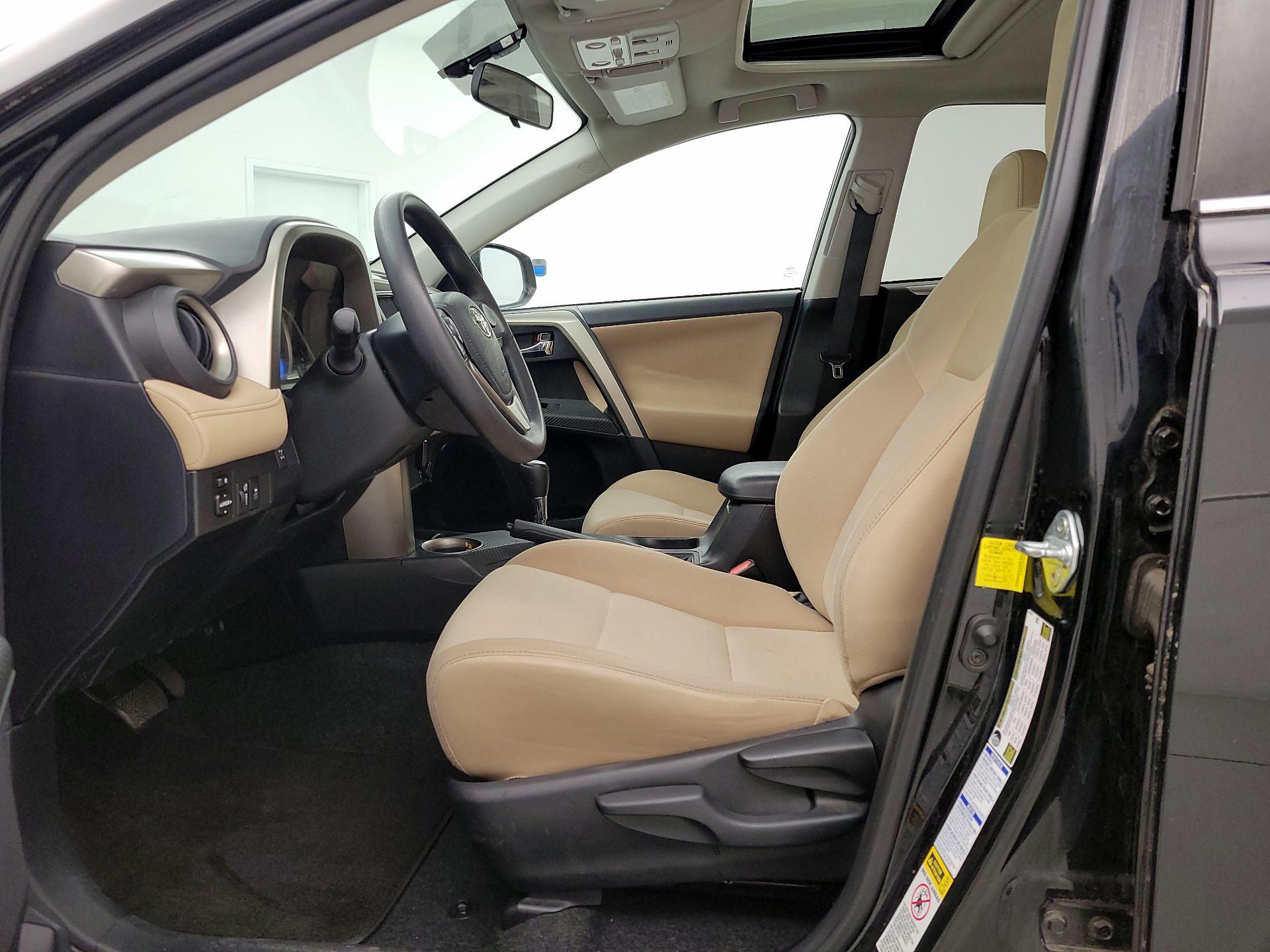 Thumbnail: 2014 Toyota RAV4 - 11