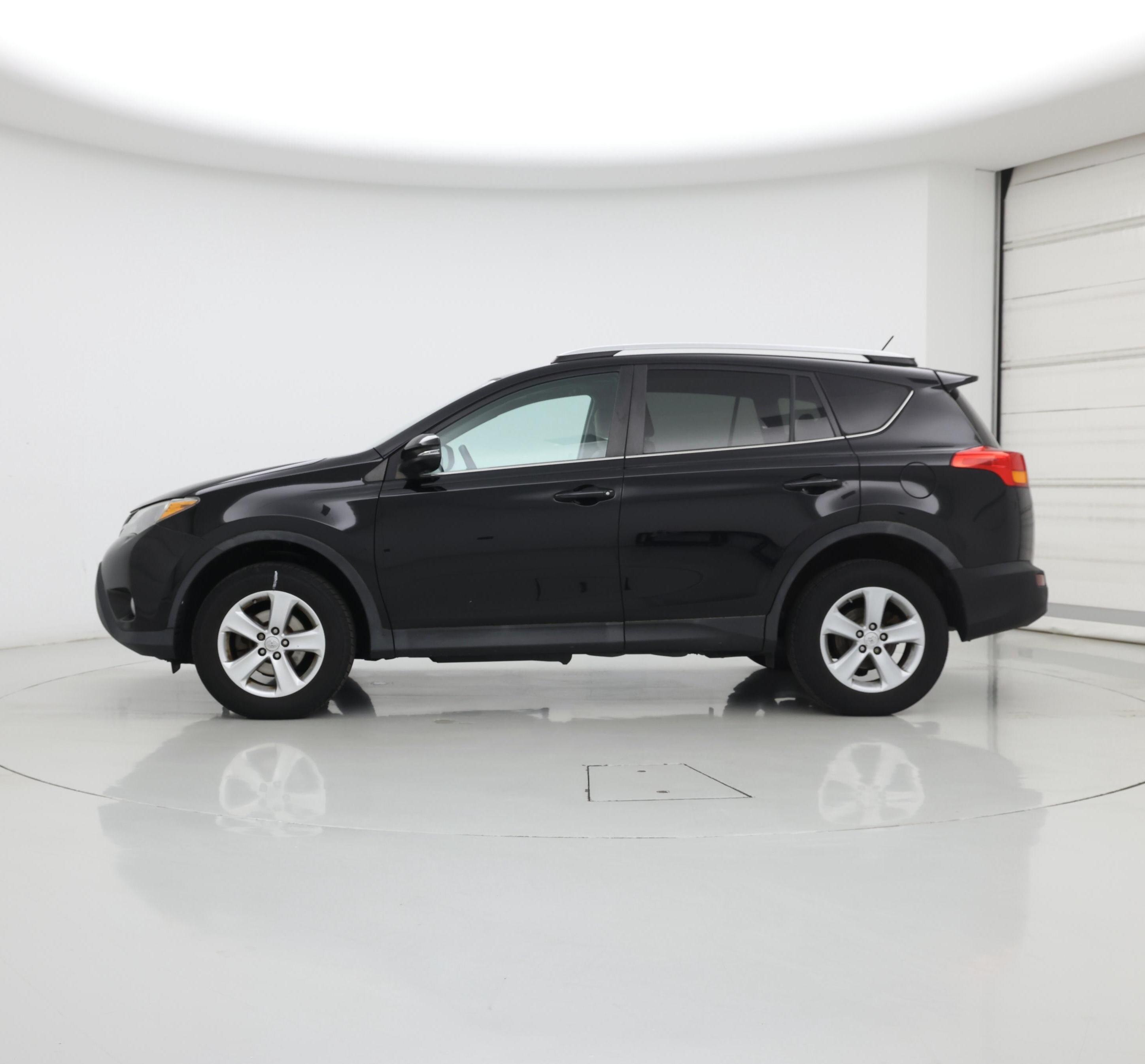 Thumbnail: 2014 Toyota RAV4 - 3