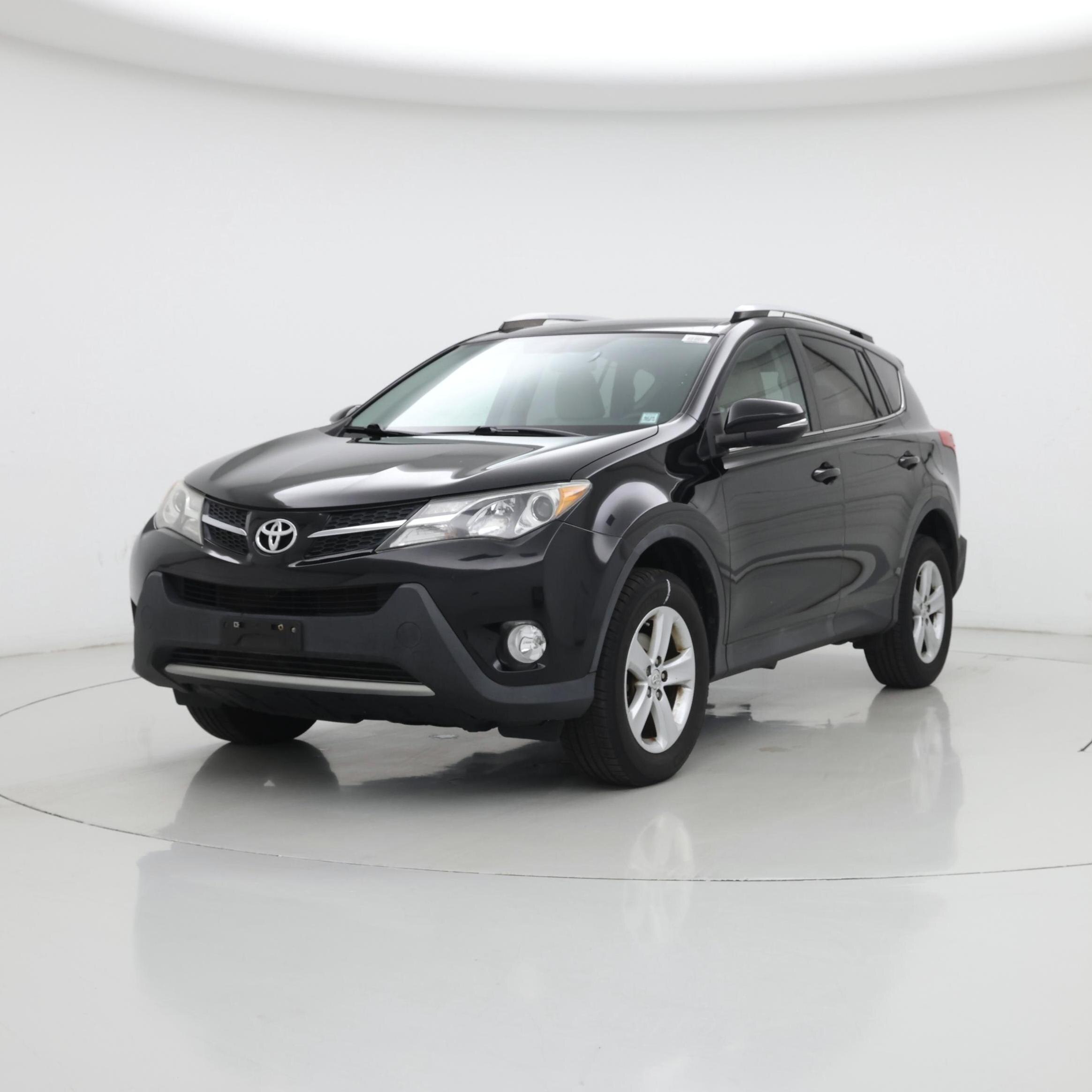 Thumbnail: 2014 Toyota RAV4 - 4