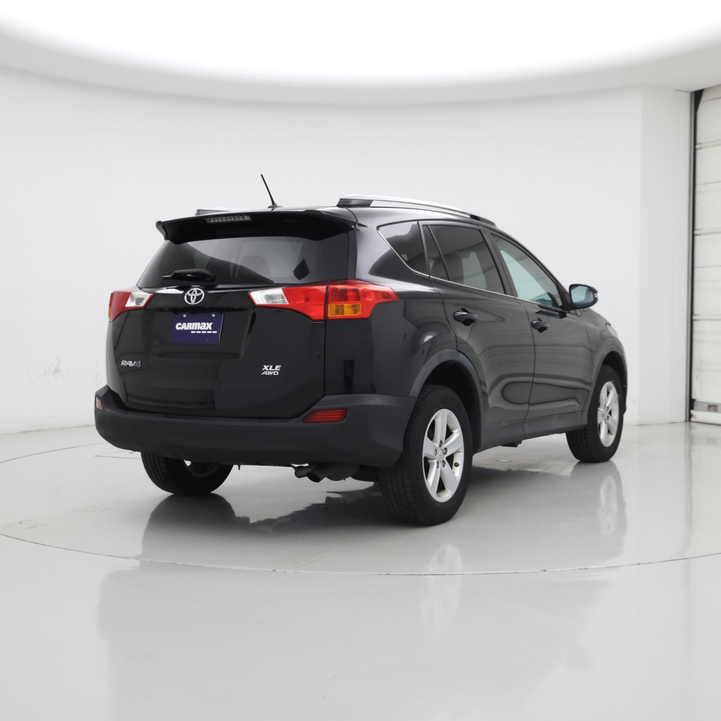 Thumbnail: 2014 Toyota RAV4 - 8