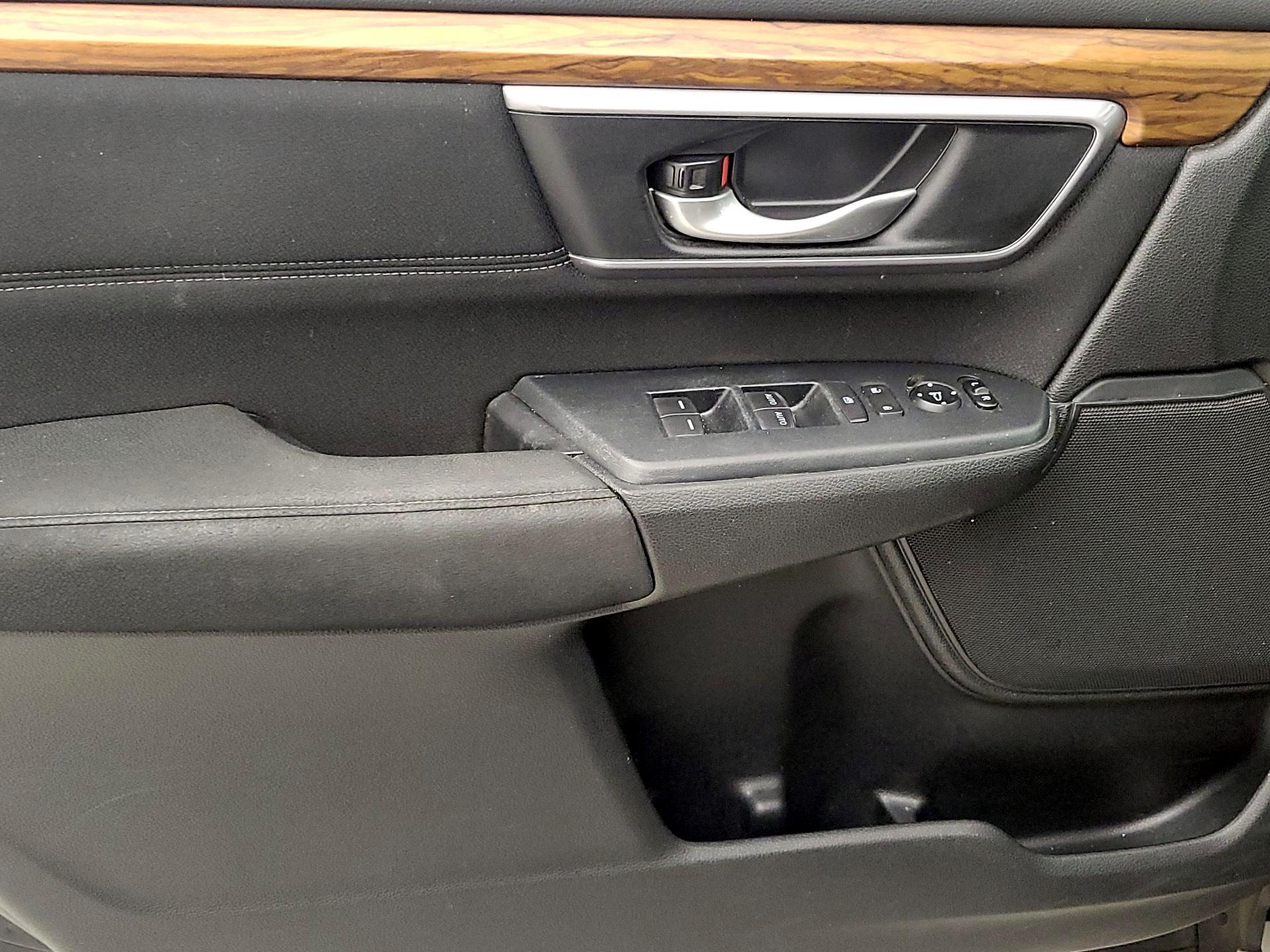 Thumbnail: 2017 Honda CR-V - 12
