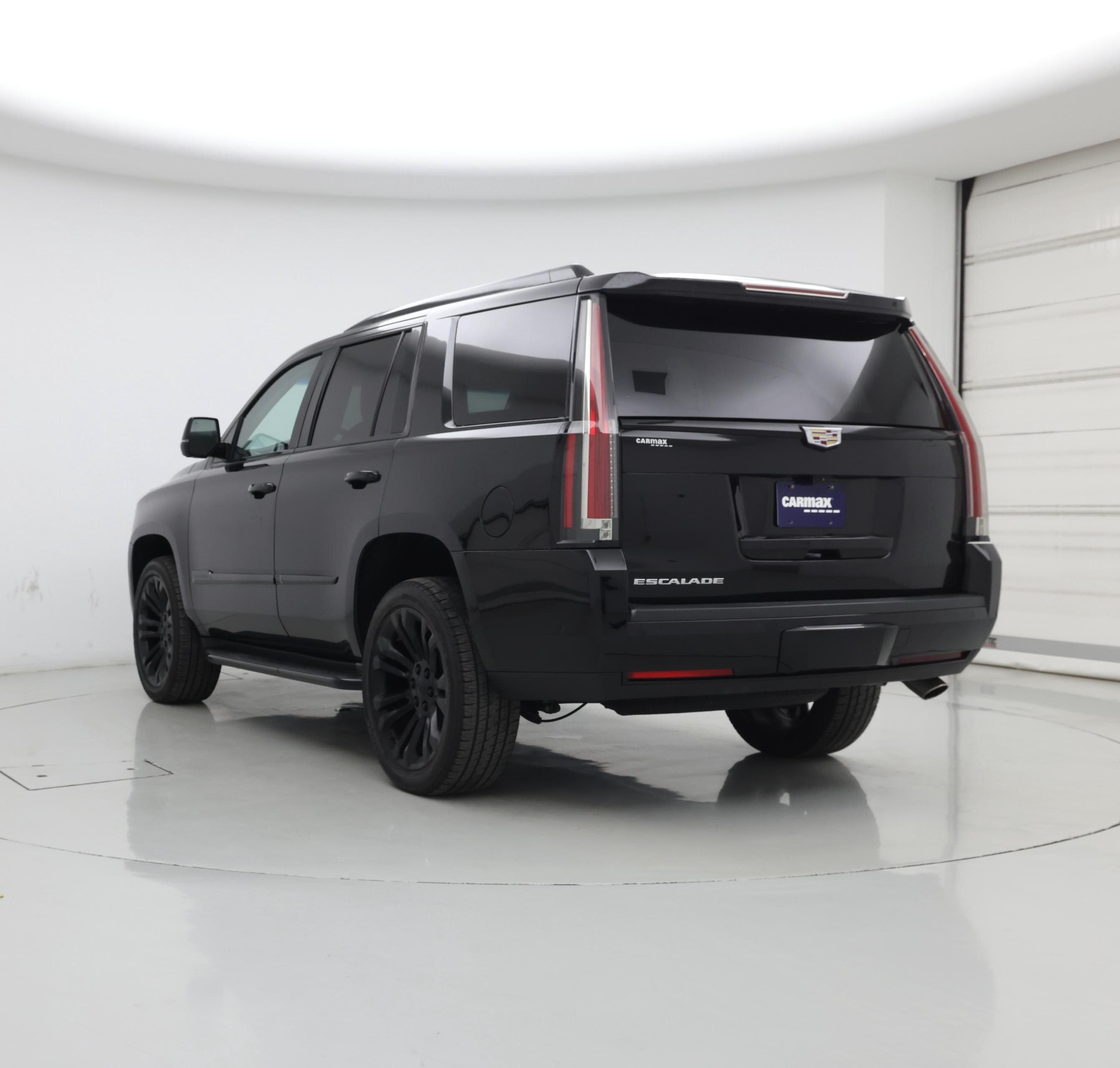 Thumbnail: 2019 Cadillac Escalade - 2