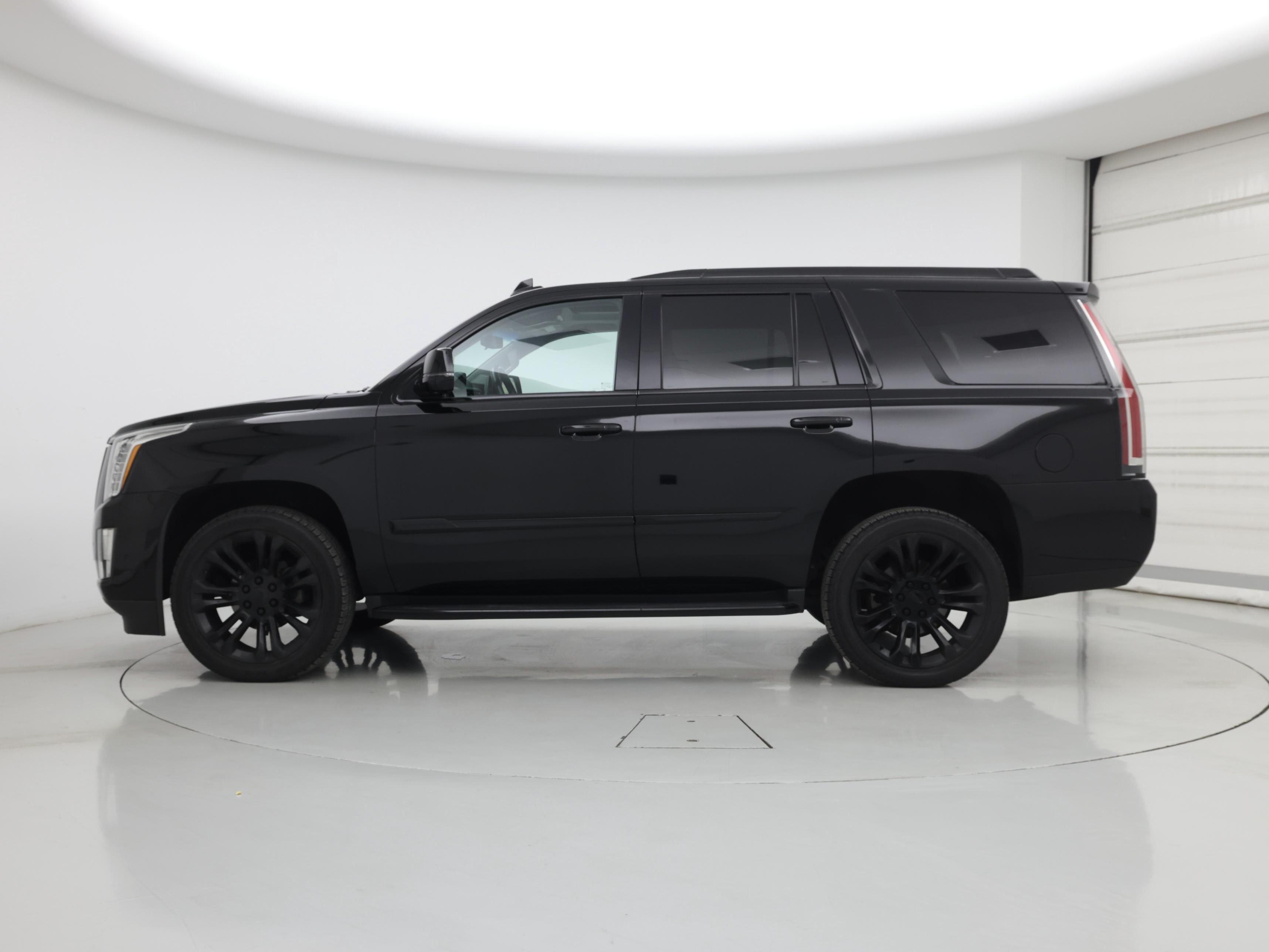 Thumbnail: 2019 Cadillac Escalade - 3