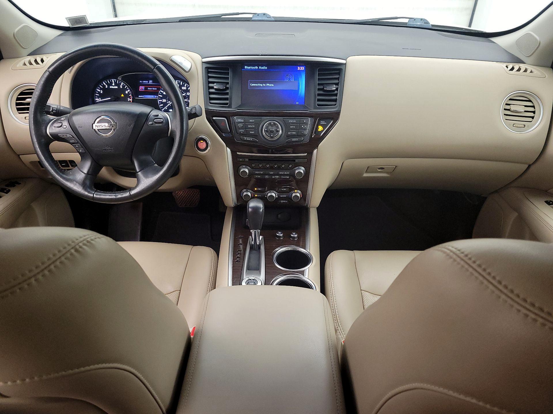 Thumbnail: 2016 Nissan Pathfinder - 9