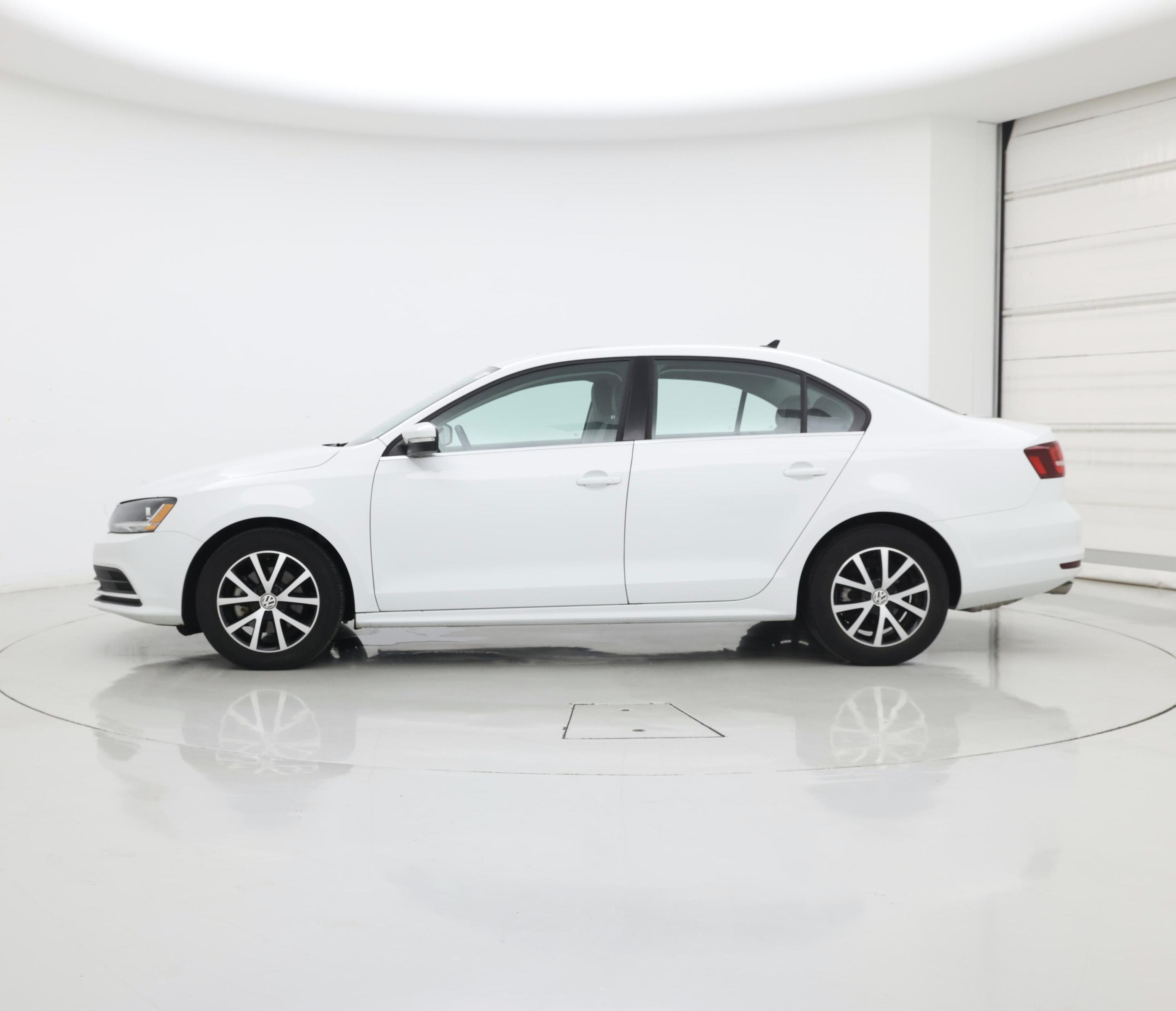 Thumbnail: 2017 Volkswagen Jetta - 3