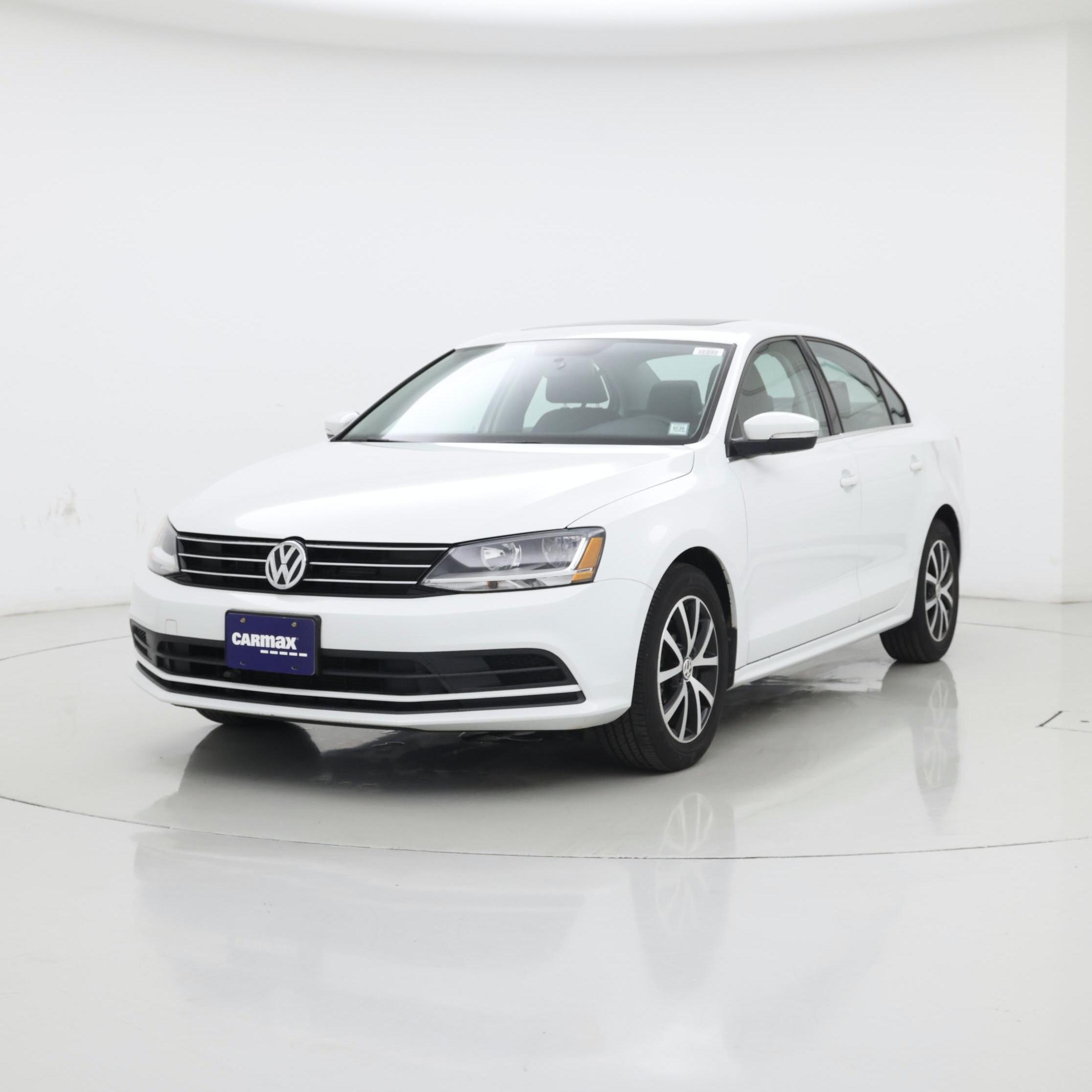 Thumbnail: 2017 Volkswagen Jetta - 4