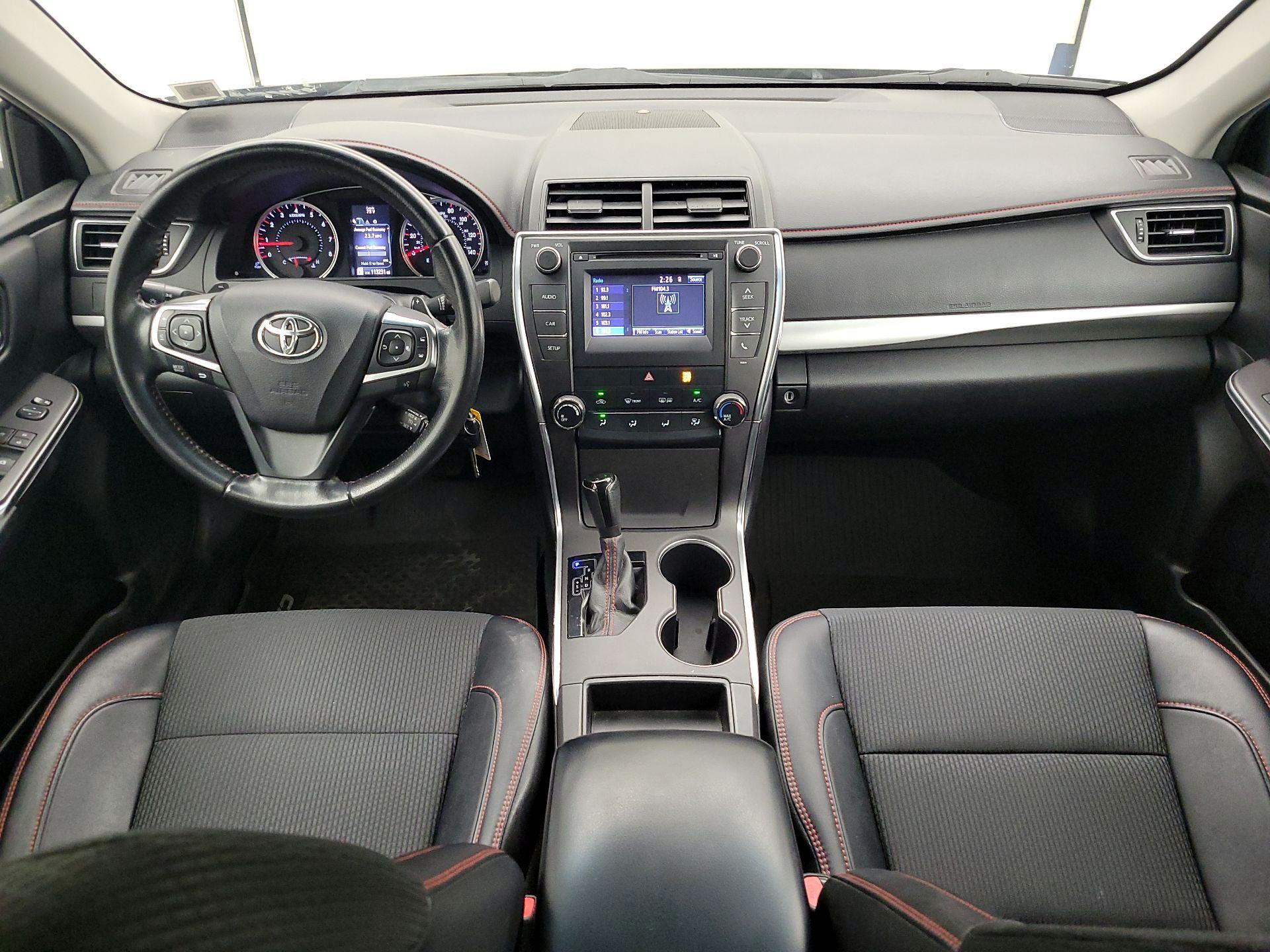 Thumbnail: 2016 Toyota Camry - 9