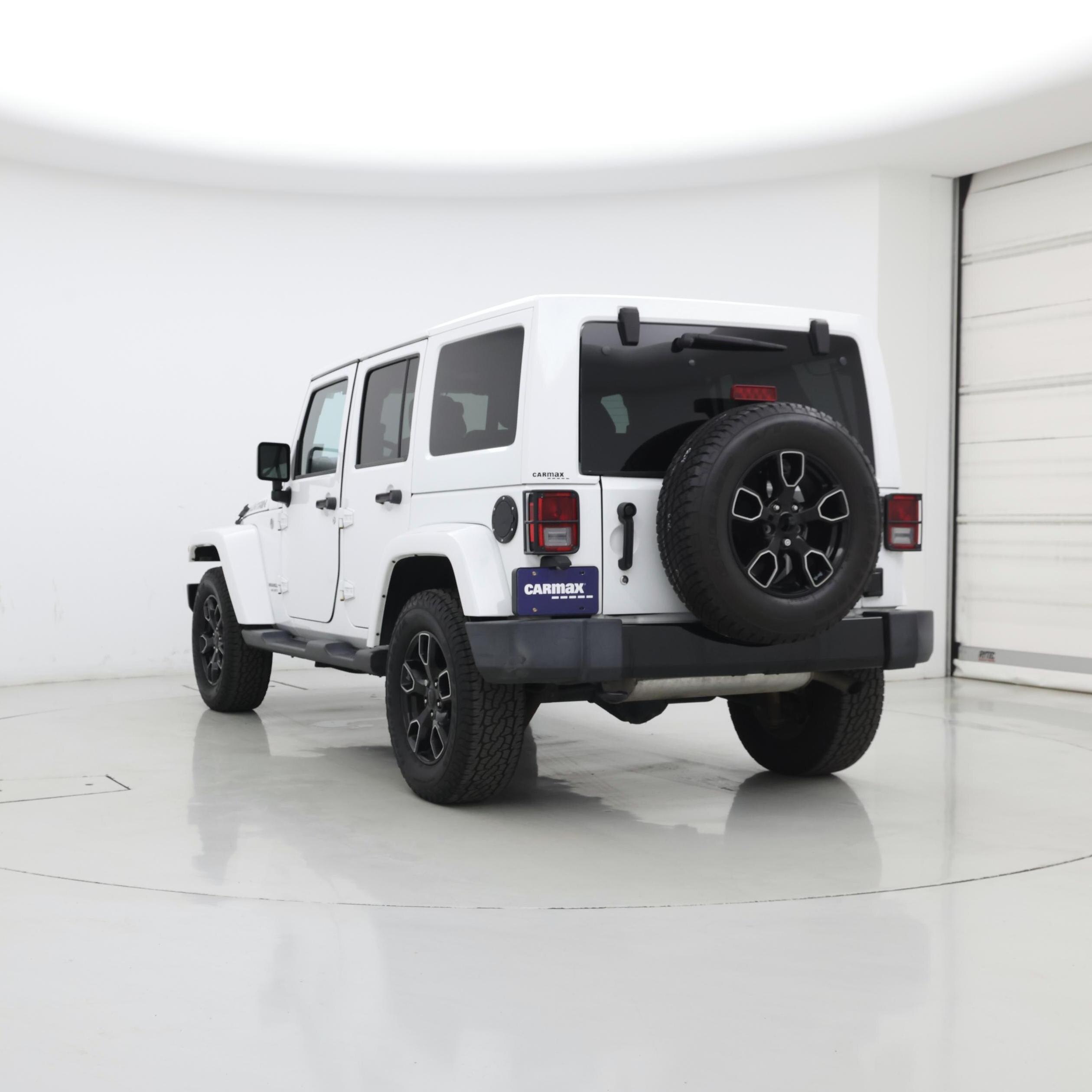 Thumbnail: 2017 Jeep Wrangler - 2