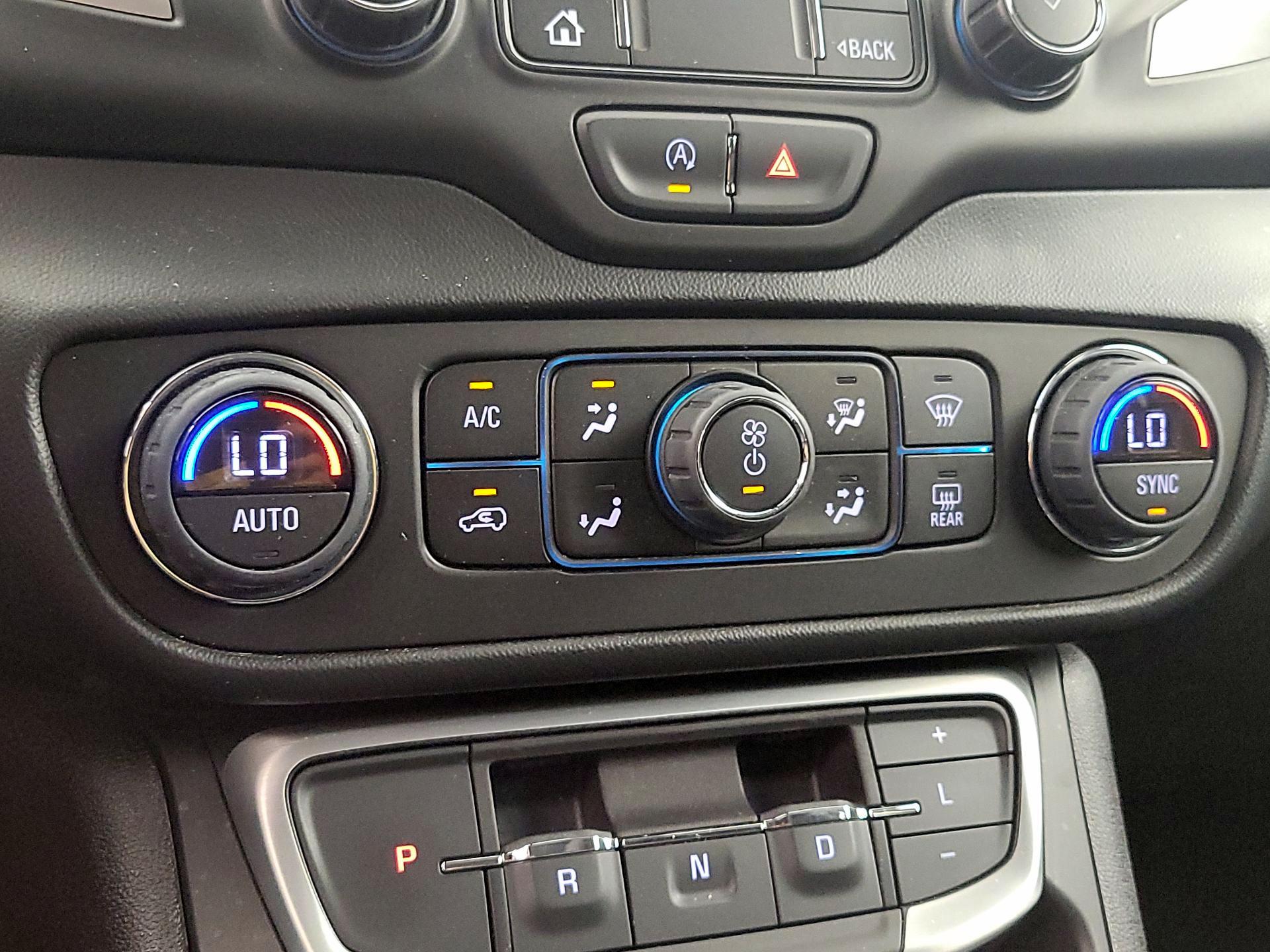 Thumbnail: 2022 GMC Terrain - 17
