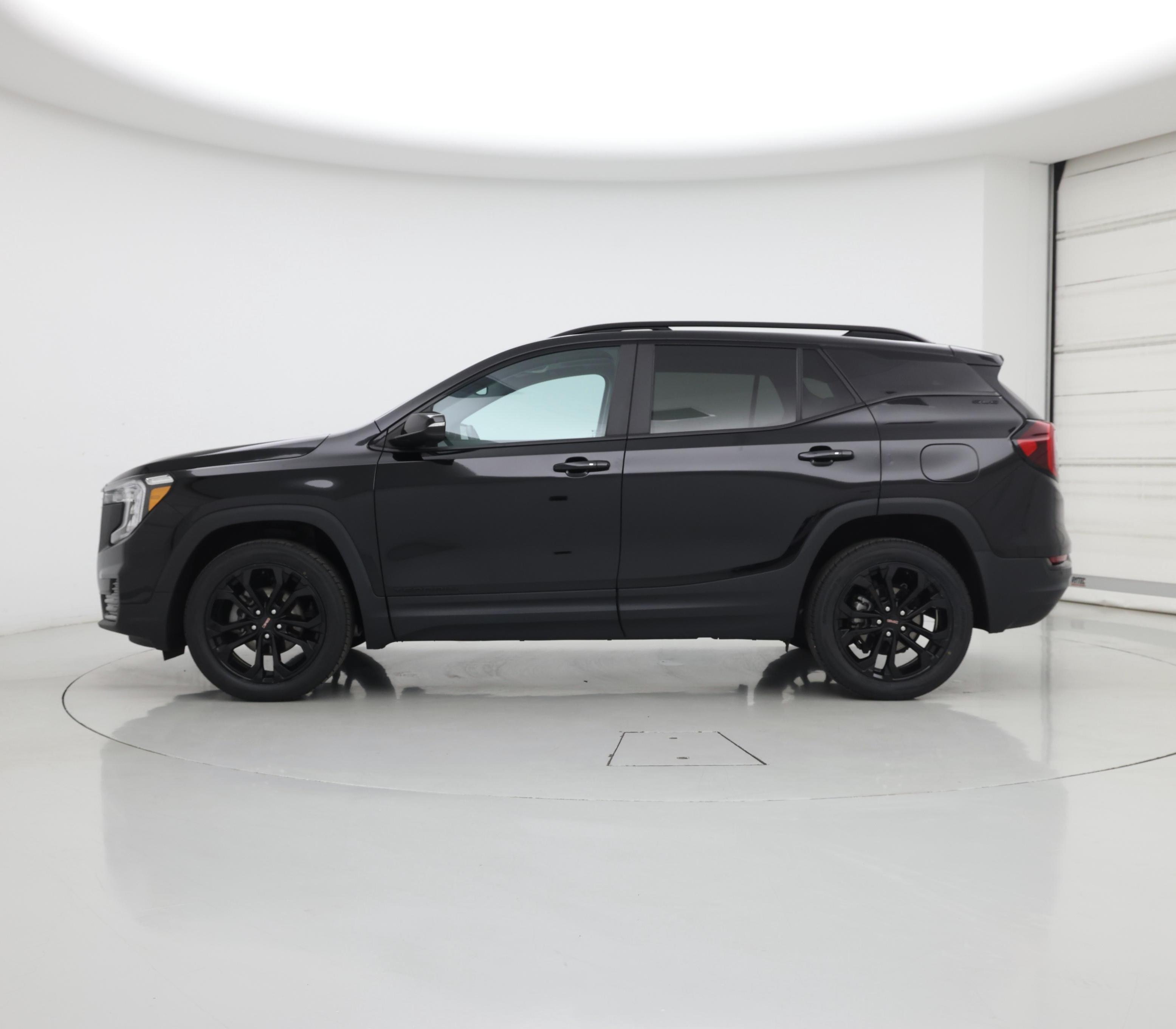 Thumbnail: 2022 GMC Terrain - 3