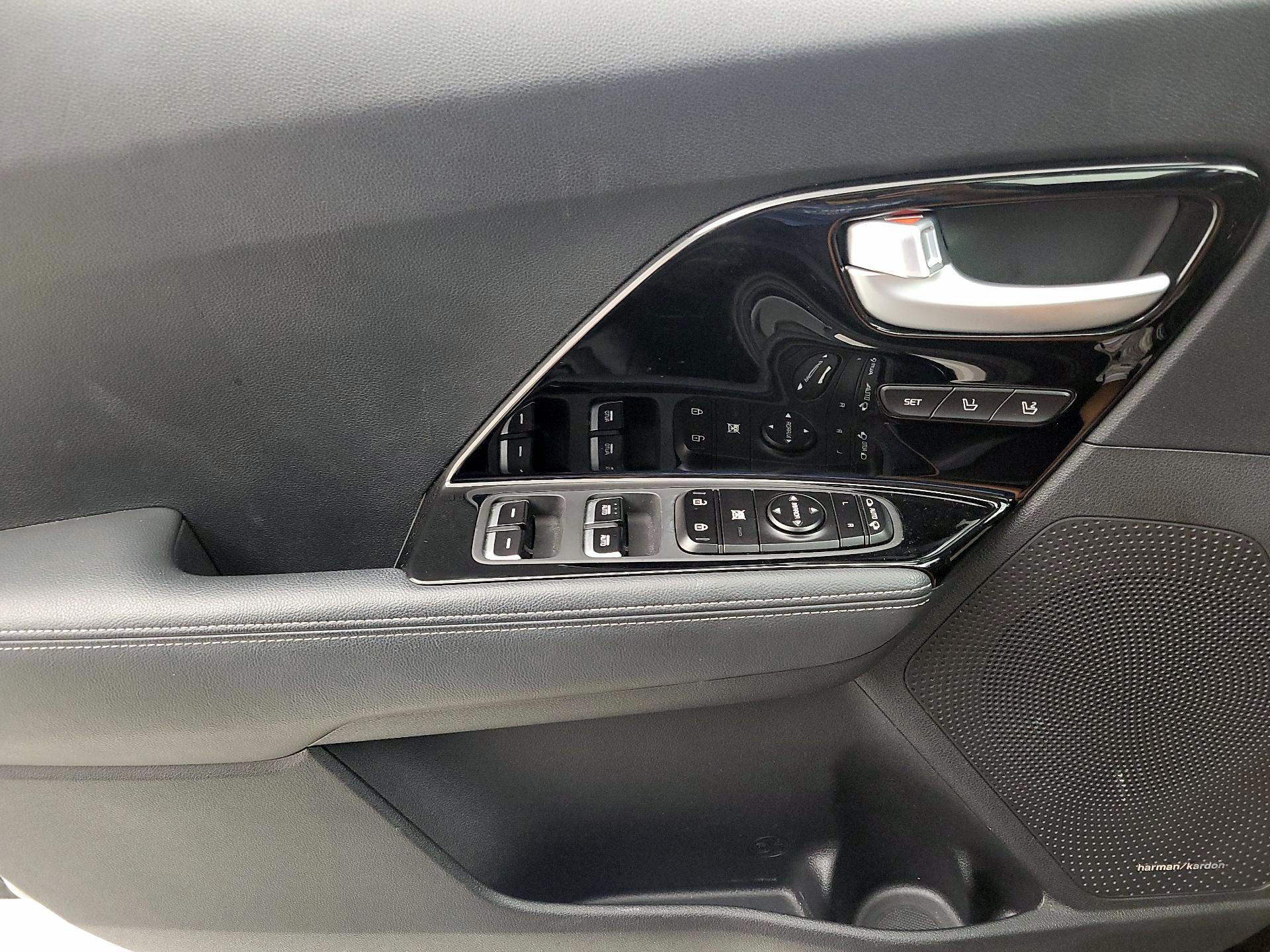 Thumbnail: 2019 Kia Niro - 12