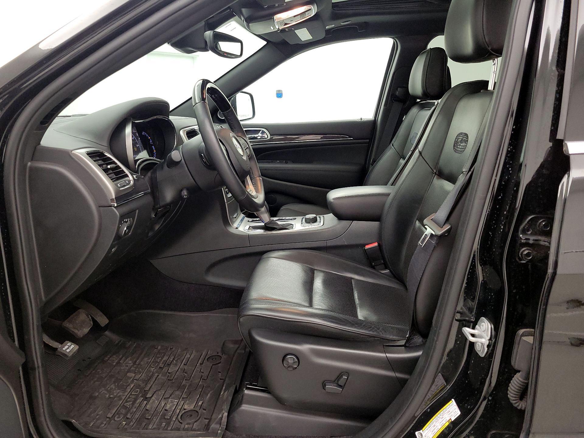 Thumbnail: 2018 Jeep Grand Cherokee - 11
