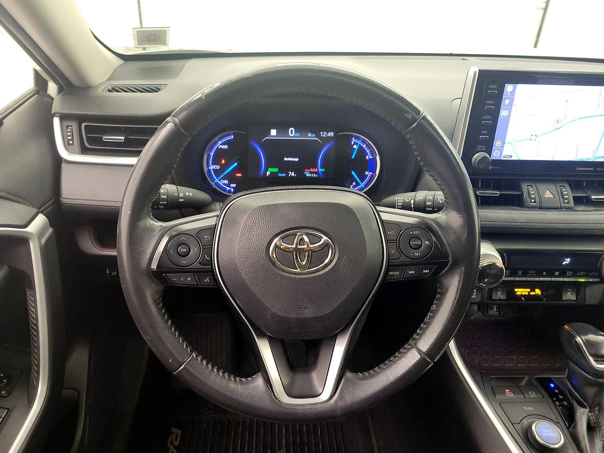 Thumbnail: 2019 Toyota RAV4 - 10