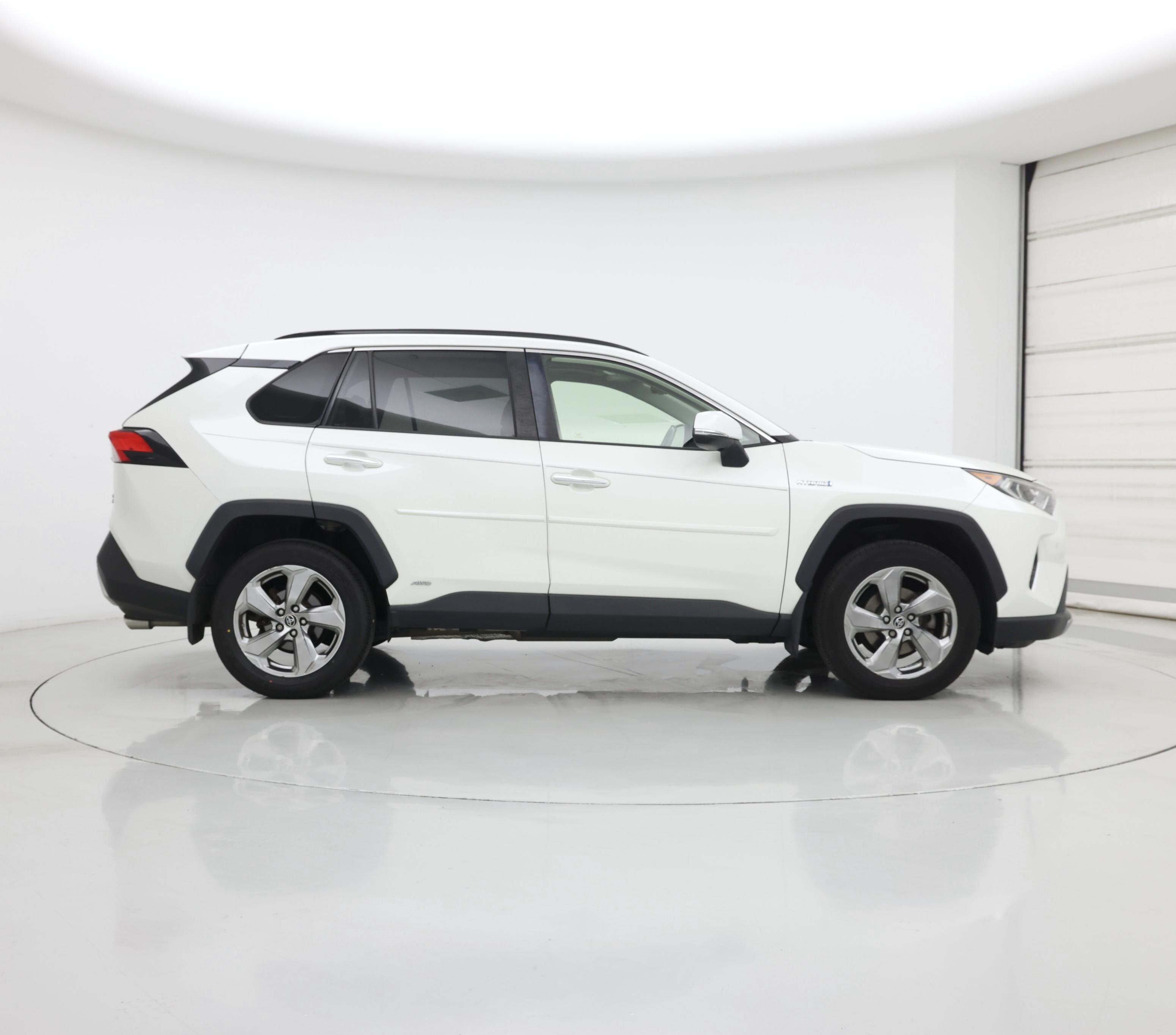 Thumbnail: 2019 Toyota RAV4 - 7