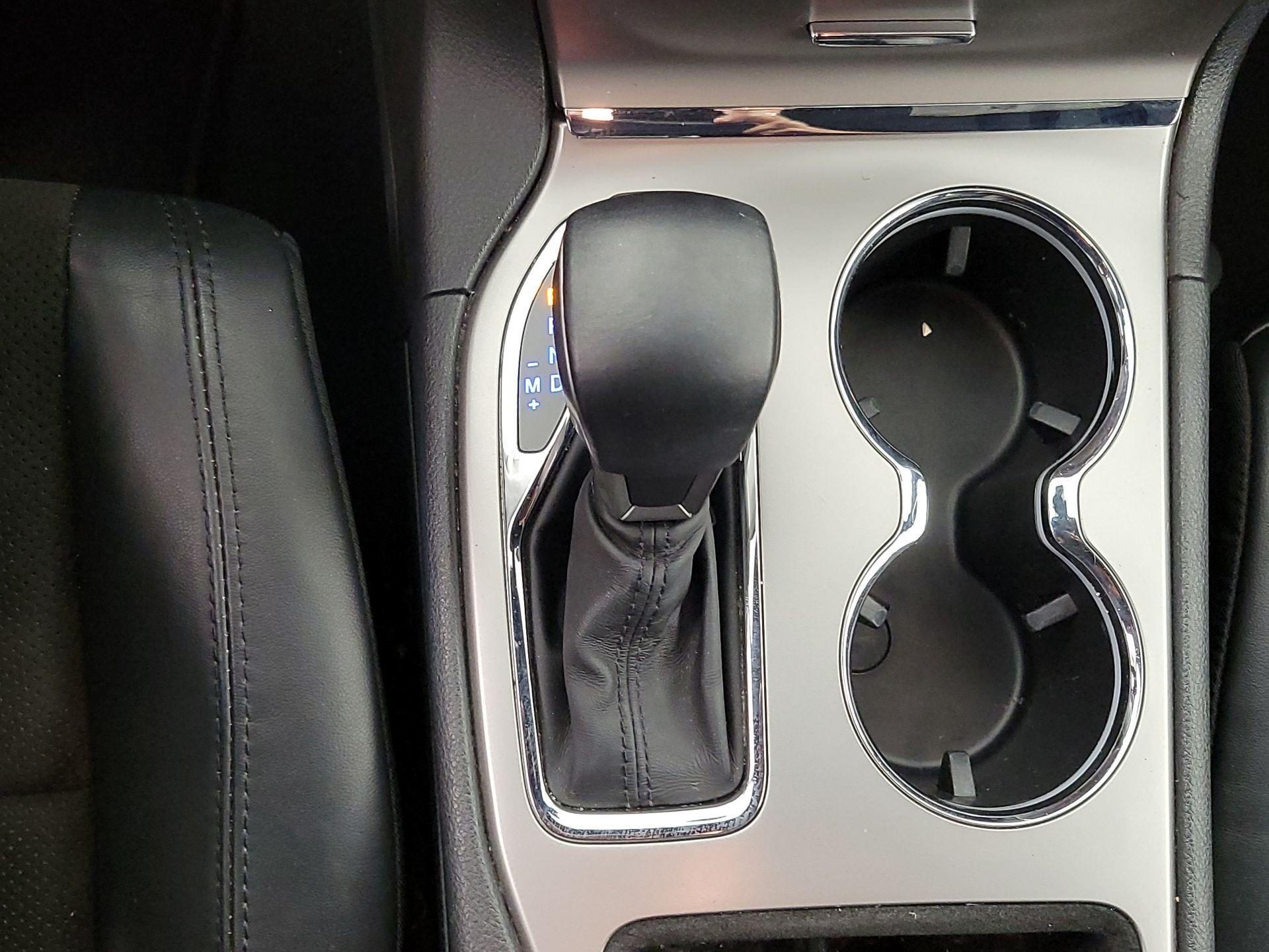 Thumbnail: 2019 Jeep Grand Cherokee - 18