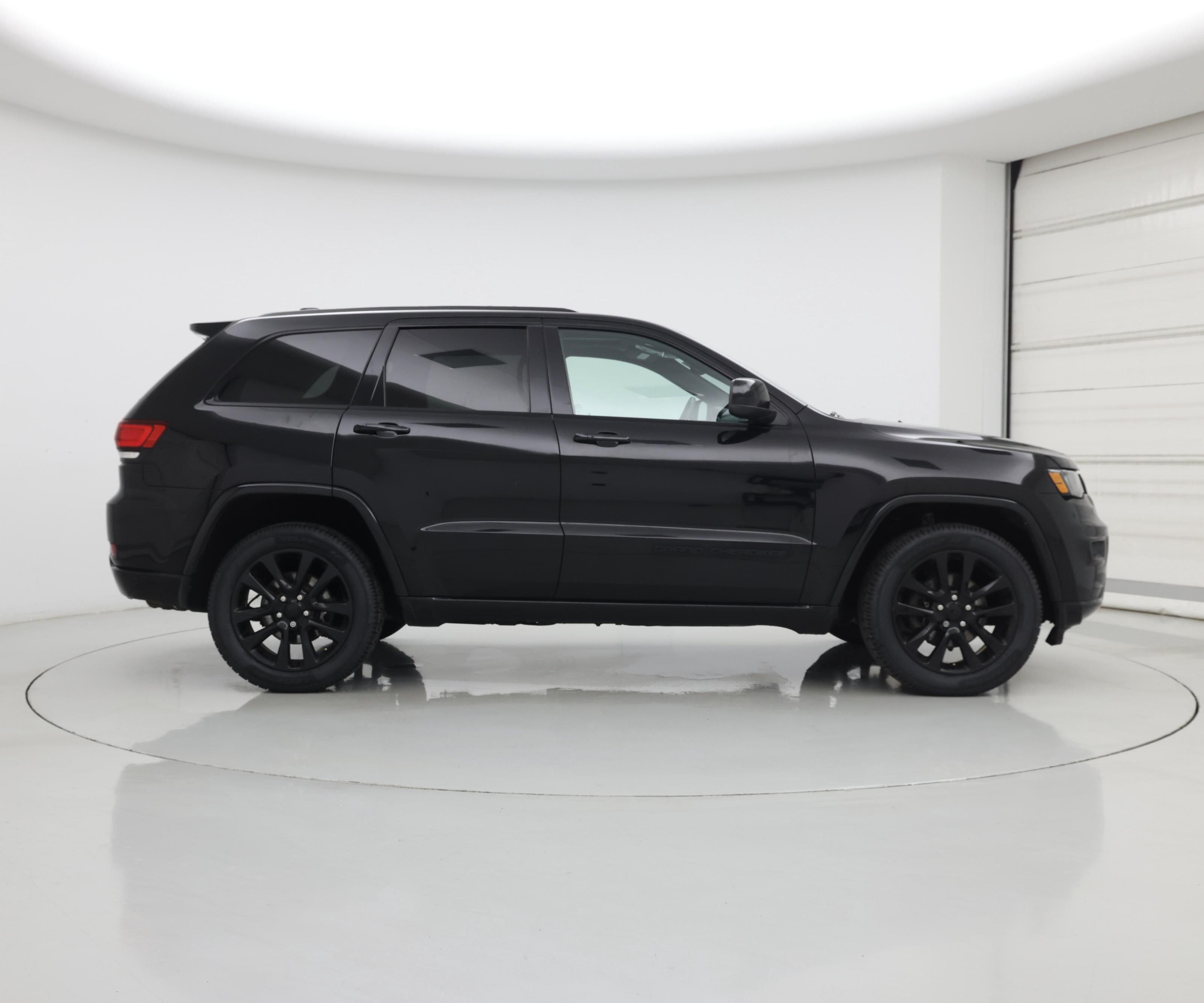 Thumbnail: 2019 Jeep Grand Cherokee - 7
