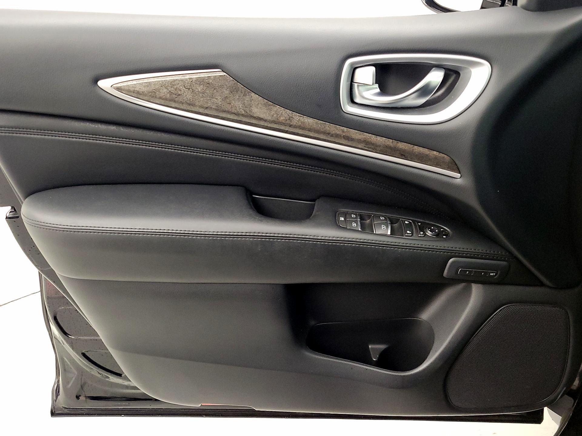 Thumbnail: 2015 INFINITI QX60 - 12