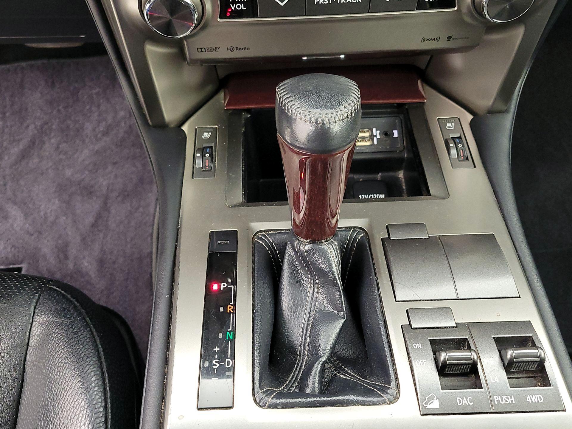 Thumbnail: 2015 Lexus GX - 18