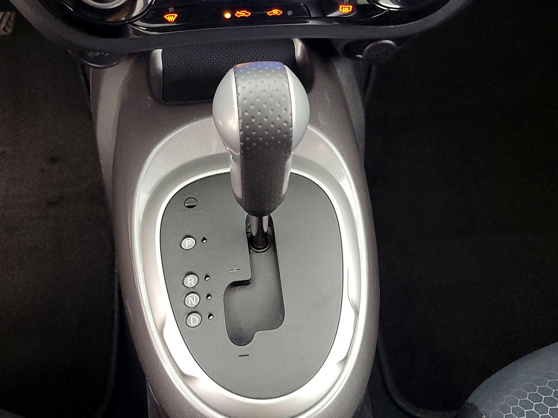 Thumbnail: 2015 Nissan Juke - 17