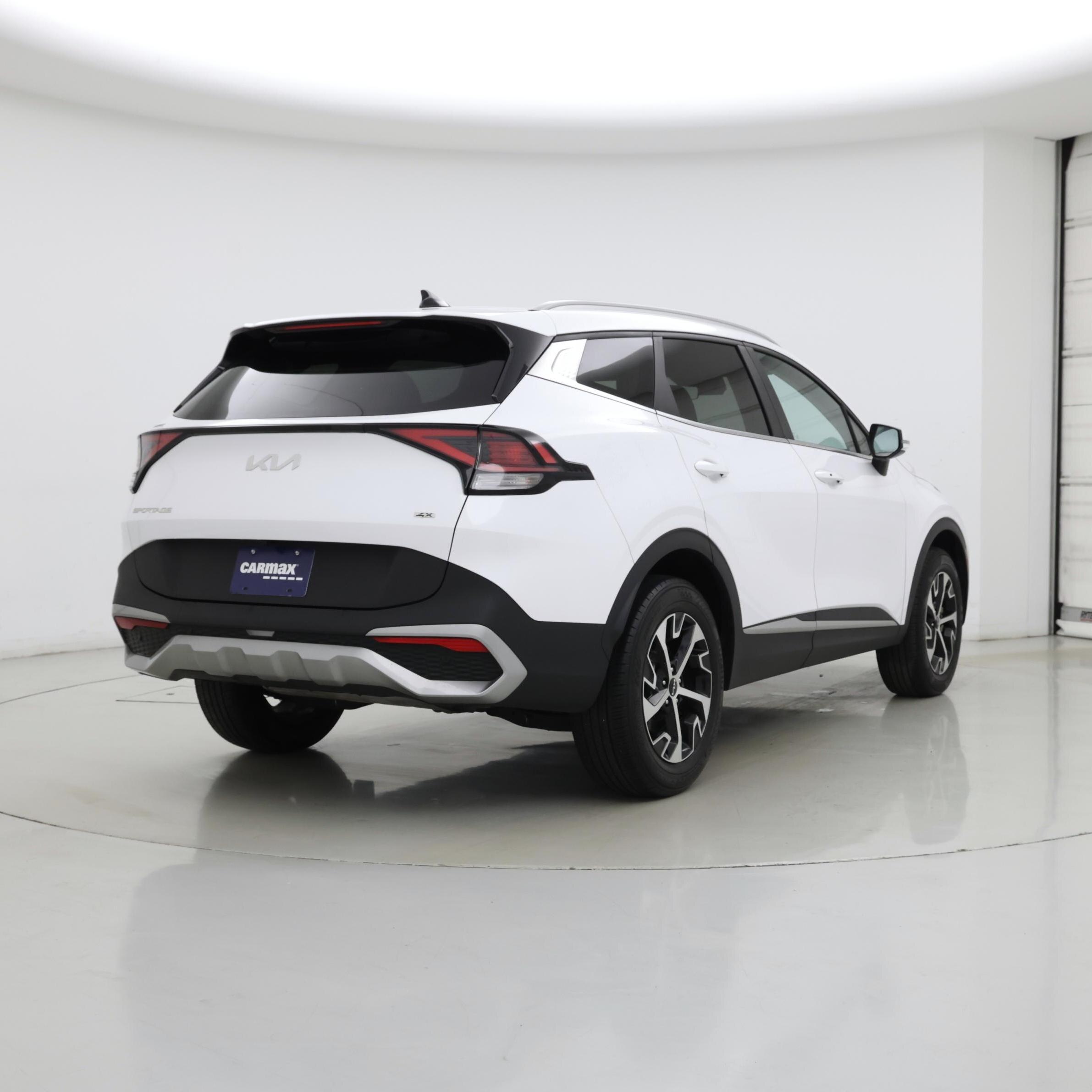 Thumbnail: 2023 Kia Sportage - 8