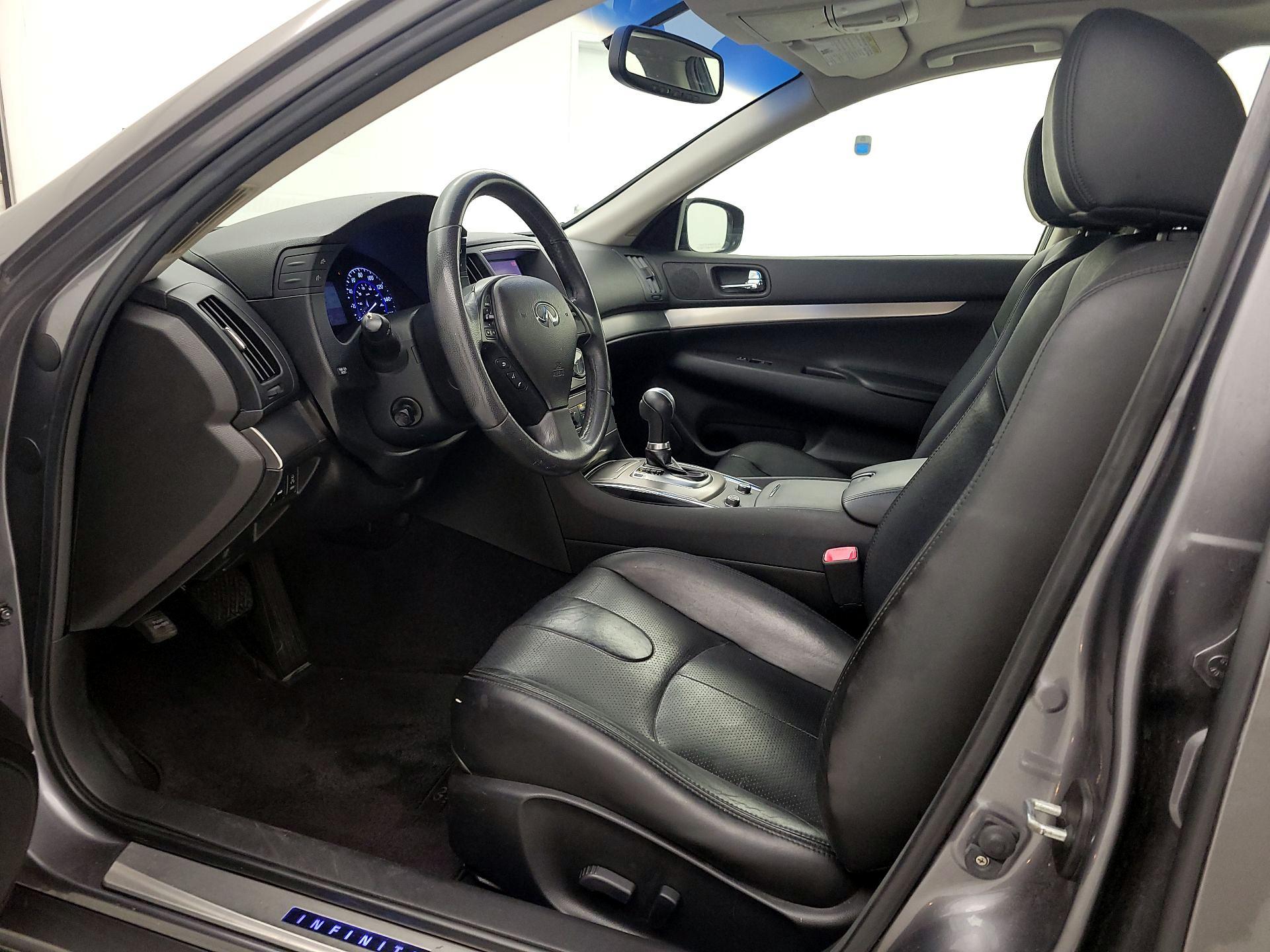 Thumbnail: 2013 INFINITI G37 - 11