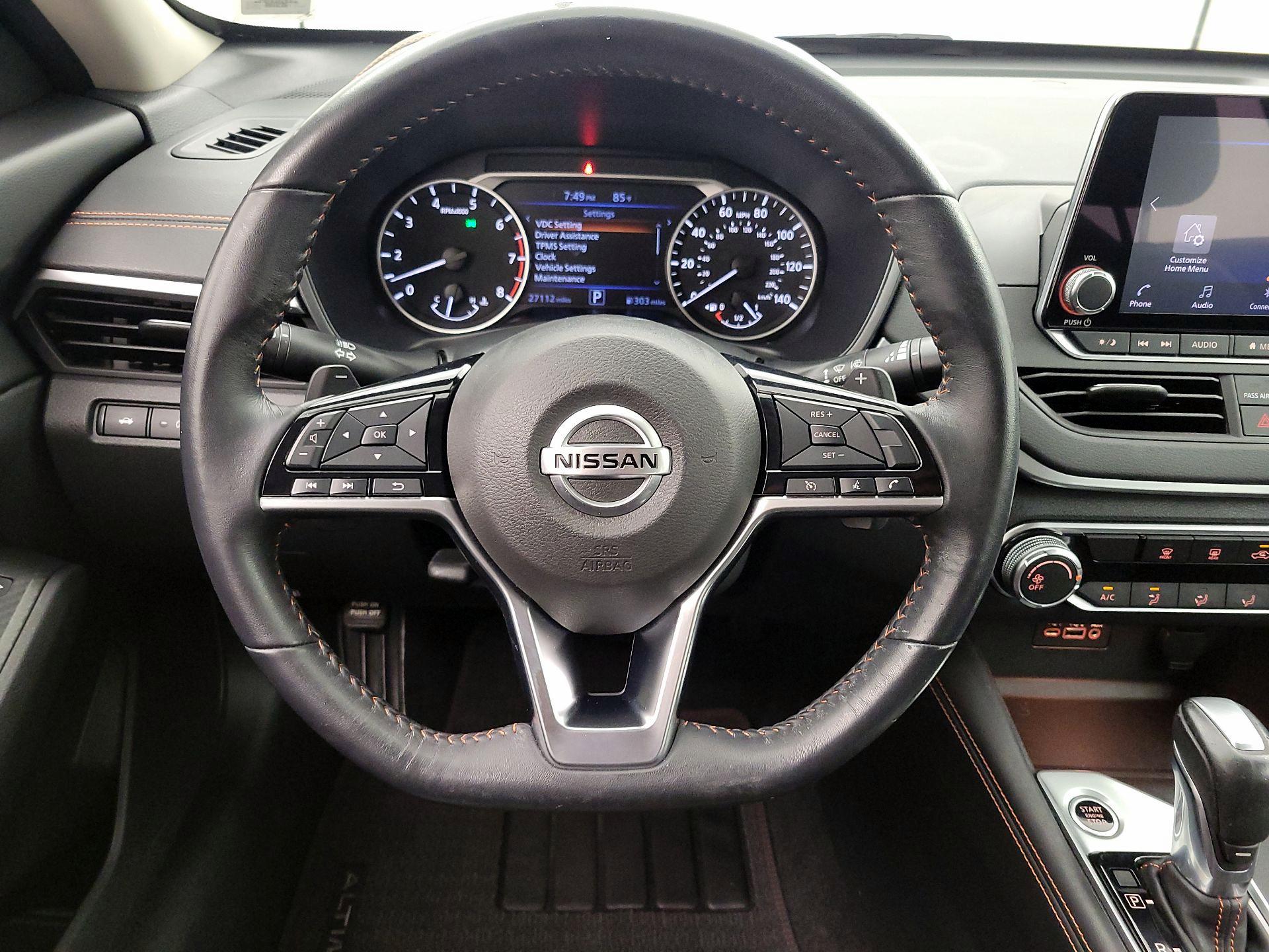 Thumbnail: 2019 Nissan Altima - 10