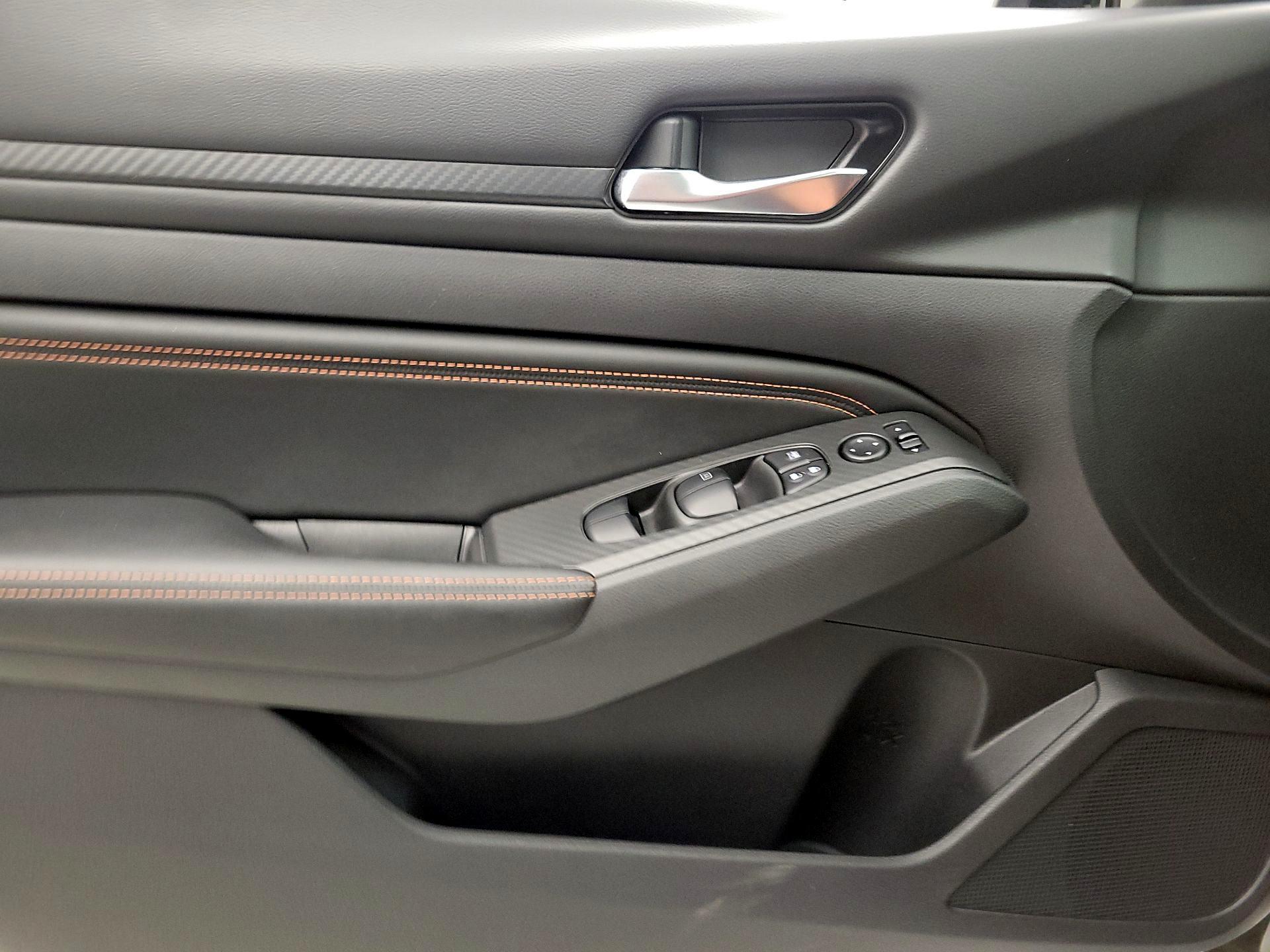 Thumbnail: 2019 Nissan Altima - 12