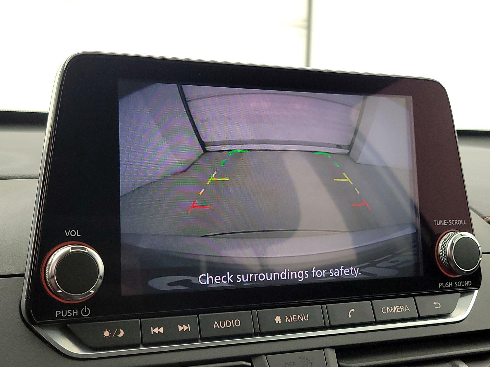Thumbnail: 2019 Nissan Altima - 14